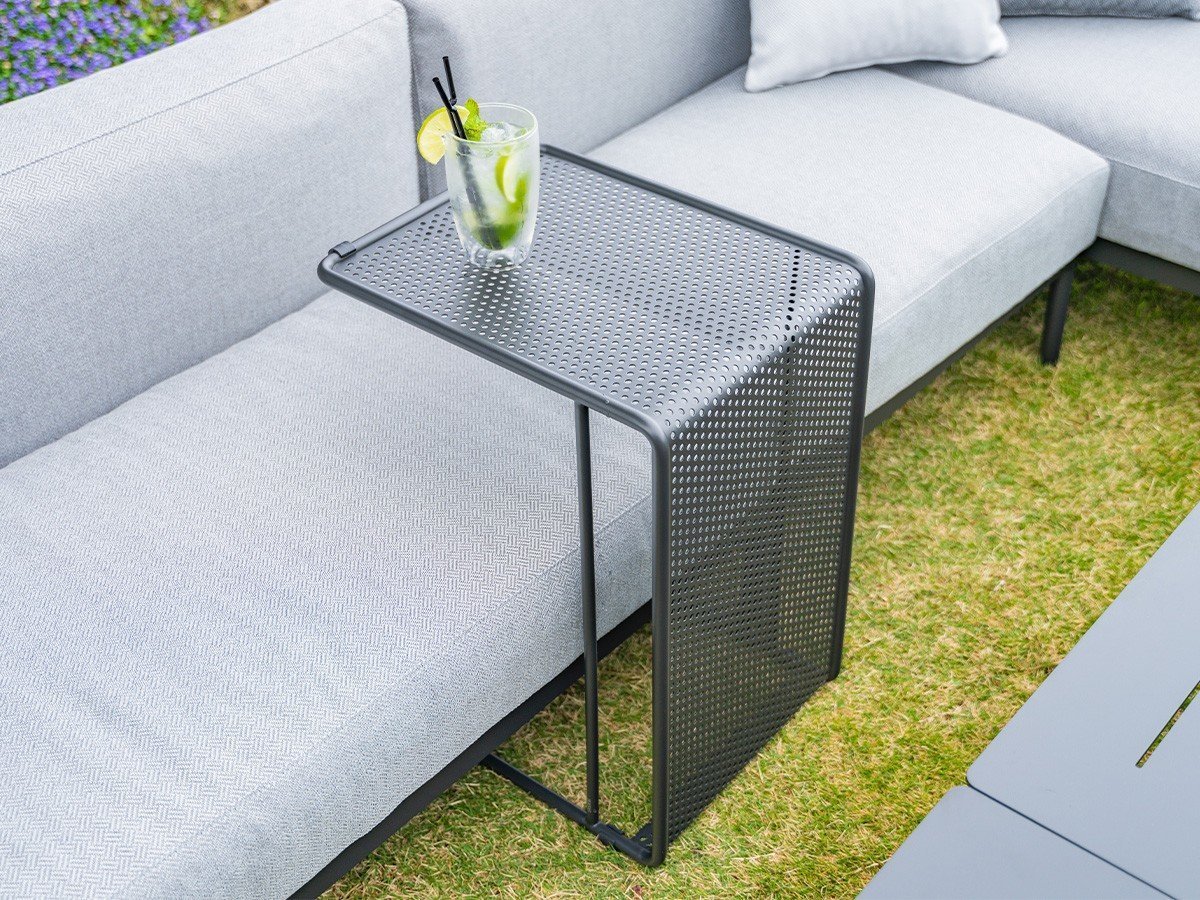 【イカサ/IKASAS / GOODS】のKAIS U SIDE TABLE / カイス U サイドテーブル 人気、トレンドファッション・服の通販 founy(ファニー) 　送料無料　Free Shipping　ガーデン　Garden, Gardening　シンプル　Simple, Minimal　テーブル　Table, Dining Table　ホーム・キャンプ・アウトドア・お取り寄せ　Home Living / Home & Lifestyle / Camping Gear / Outdoor Camping　家具・インテリア　Home Furniture & Interior. Stylish & Functional Living Spaces　テーブル　Dining, Coffee & Side Tables　サイドテーブル・ナイトテーブル　Side & End Tables　 other-1|ID: prp329100004602918 ipo3291000000032733617