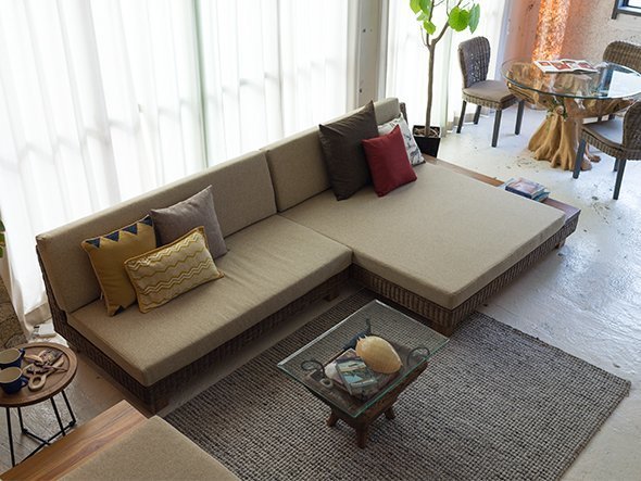 【カジャ/KAJA / GOODS】のCERES Nuu Sofa / セレス ヌーソファ ストレイト インテリア・キッズ・メンズ・レディースファッション・服の通販 founy(ファニー) 　シンプル　Simple, Minimal　ラタン　Rattan, Woven Rattan　リゾート　Resort, Vacation Style　ホーム・キャンプ・アウトドア・お取り寄せ　Home Living / Home & Lifestyle / Camping Gear / Outdoor Camping　家具・インテリア　Home Furniture & Interior. Stylish & Functional Living Spaces　ソファー　Couches & Sofas　タイプ違いの「ラージ」と組み合わせればコーナーソファとしてお楽しみいただけます。|ID: prp329100004626540 ipo3291000000033247017
