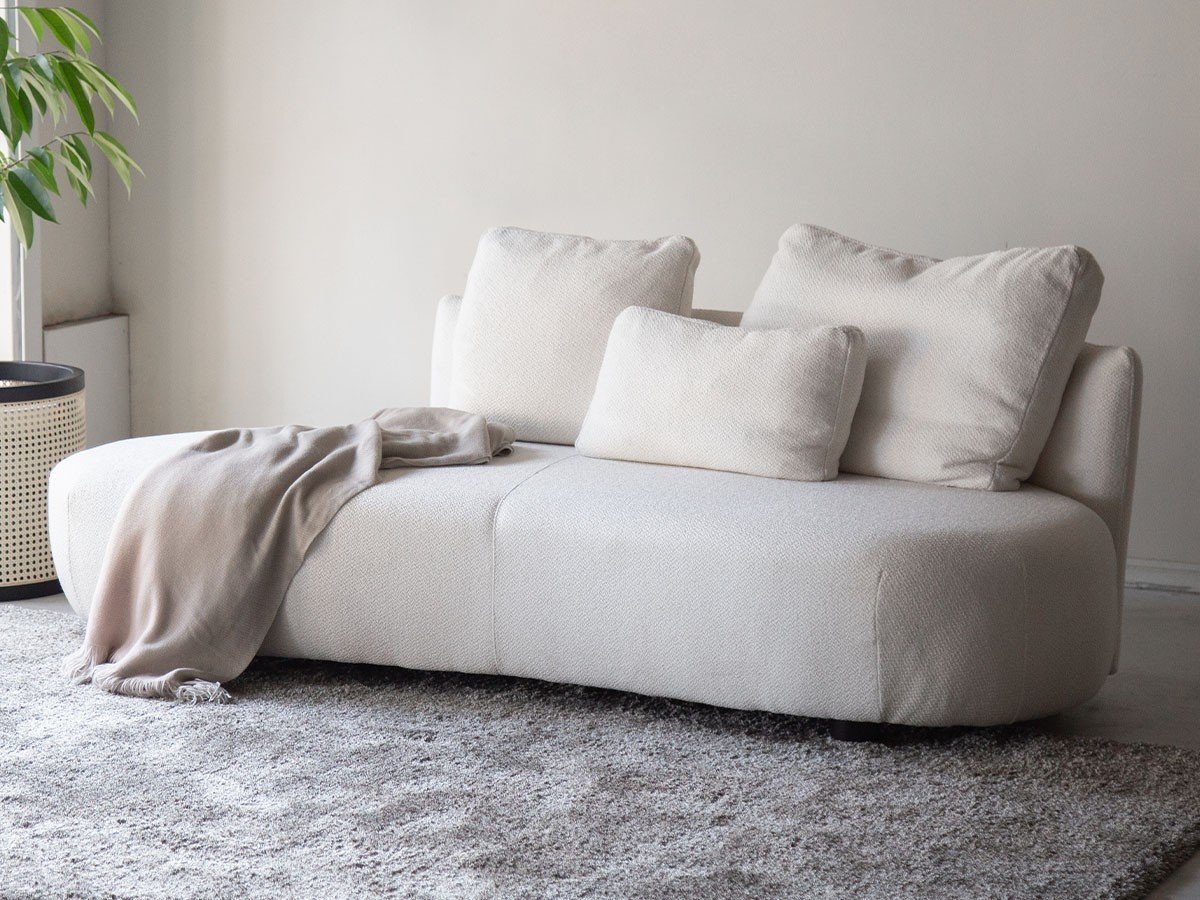 【ノーウェアライクホーム/NOWHERE LIKE HOME / GOODS】のMUFFY Sofa / マフィー ソファ インテリア・キッズ・メンズ・レディースファッション・服の通販 founy(ファニー) 　クッション　Cushion, Throw Pillow　バランス　Balance, Style Balance　ファブリック　Fabric, Textile　フィット　Fit, Slim Fit　フォルム　Silhouette, Form　ラウンド　Round, Round Neck　リネン　Linen, Linen Fabric　ホーム・キャンプ・アウトドア・お取り寄せ　Home Living / Home & Lifestyle / Camping Gear / Outdoor Camping　家具・インテリア　Home Furniture & Interior. Stylish & Functional Living Spaces　ソファー　Couches & Sofas　ルーケホワイト、背の位置:左|ID: prp329100004630965 ipo3291000000033315381