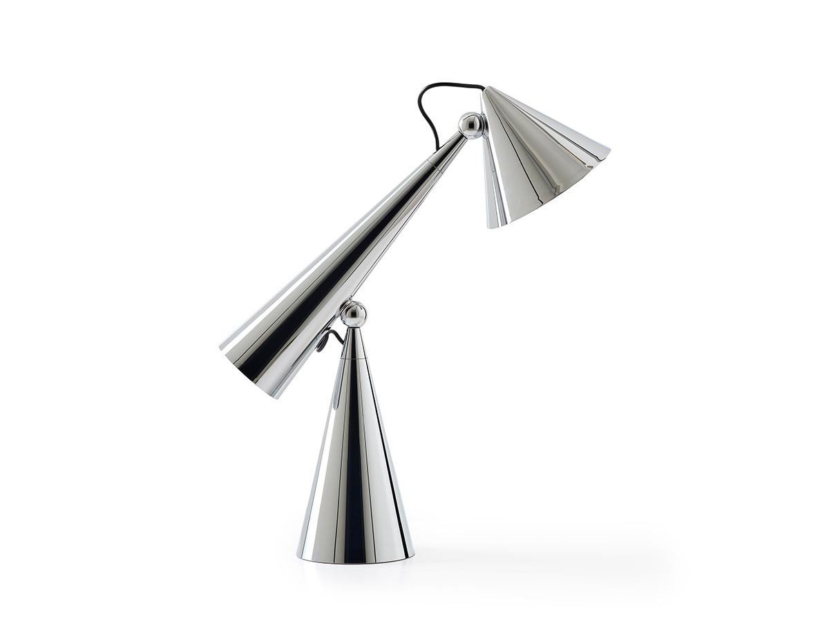 【トム ディクソン/Tom Dixon / GOODS】のPose Task Light / ポーズ タスクライト インテリア・キッズ・メンズ・レディースファッション・服の通販 founy(ファニー) 　送料無料　Free Shipping　クラシック　Classic, Timeless Style　デスク　Desk, Work Desk　フォルム　Silhouette, Form　モダン　Modern, Contemporary　ワーク　Workwear, Utility Style　ホーム・キャンプ・アウトドア・お取り寄せ　Home Living / Home & Lifestyle / Camping Gear / Outdoor Camping　家具・インテリア　Home Furniture & Interior. Stylish & Functional Living Spaces　ライト・照明　Lamps & Lighting Fixtures　デスクライト・卓上照明　Desk Lamp / Table Lamp / Study Light　シルバー|ID: prp329100004641707 ipo3291000000033475441