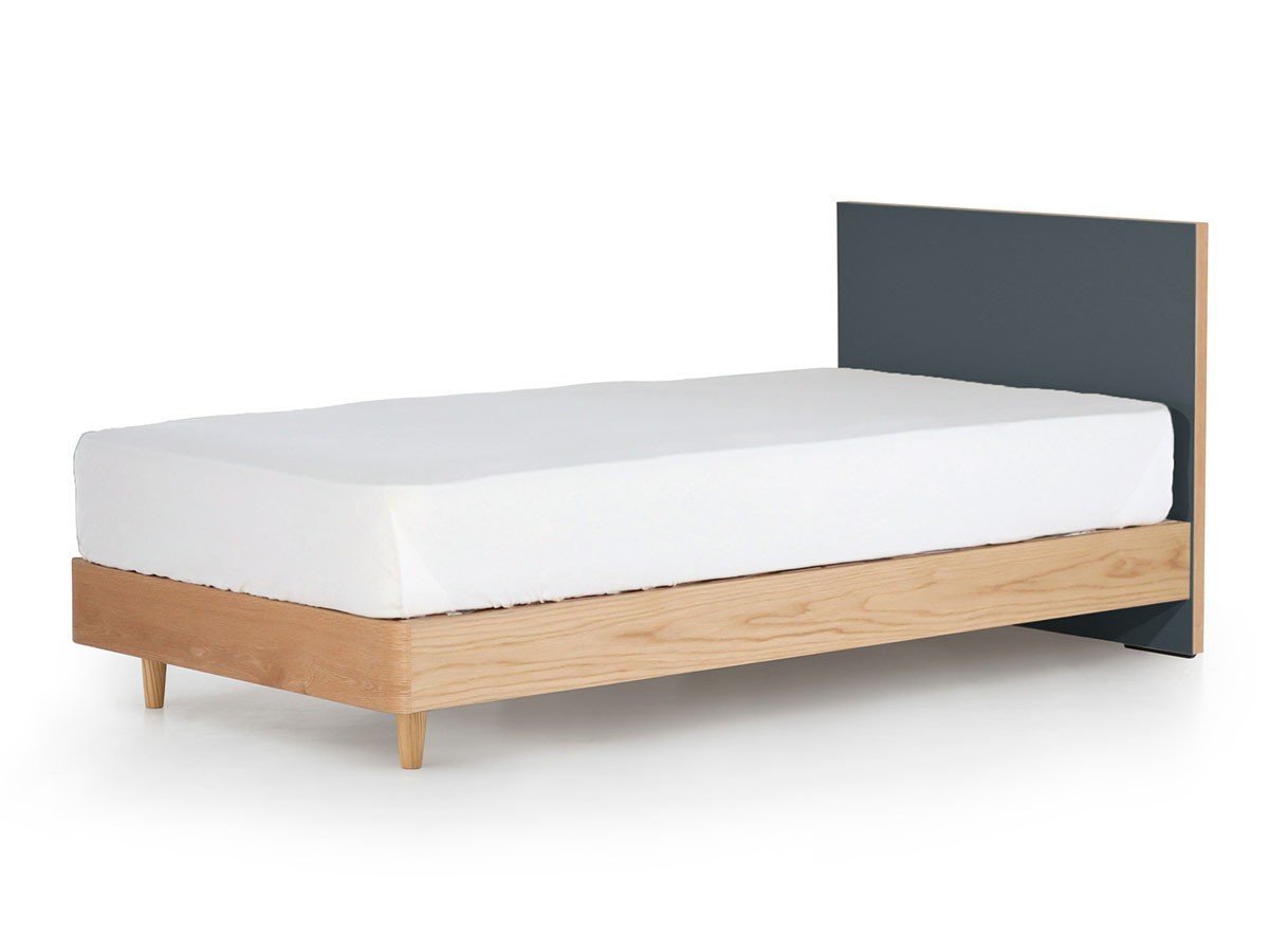 【フライミー ヴェール/FLYMEe vert / GOODS】のFLATS BED FRAME / フラッツ ベッドフレーム インテリア・キッズ・メンズ・レディースファッション・服の通販 founy(ファニー) 　ダブル　Double, Double-Breasted　フレーム　Frame, Outline　ホーム・キャンプ・アウトドア・お取り寄せ　Home Living / Home & Lifestyle / Camping Gear / Outdoor Camping　家具・インテリア　Home Furniture & Interior. Stylish & Functional Living Spaces　ベッド　Modern Beds for Every Room　シングルベッド・1人用ベッド　Single Bed　ホーム・キャンプ・アウトドア・お取り寄せ　Home Living / Home & Lifestyle / Camping Gear / Outdoor Camping　家具・インテリア　Home Furniture & Interior. Stylish & Functional Living Spaces　ベッド　Modern Beds for Every Room　セミダブルベッド　Small Double Bed / Three-Quarter Bed　ホーム・キャンプ・アウトドア・お取り寄せ　Home Living / Home & Lifestyle / Camping Gear / Outdoor Camping　家具・インテリア　Home Furniture & Interior. Stylish & Functional Living Spaces　ベッド　Modern Beds for Every Room　ダブルベッド・2人用ベッド　Double Bed / Full Size Bed　ホーム・キャンプ・アウトドア・お取り寄せ　Home Living / Home & Lifestyle / Camping Gear / Outdoor Camping　家具・インテリア　Home Furniture & Interior. Stylish & Functional Living Spaces　ベッド　Modern Beds for Every Room　本体オーク / ナチュラル(ウレタン塗装)、ヘッドボード濃鼠、サイズ:シングル|ID: prp329100004652115 ipo3291000000033617349