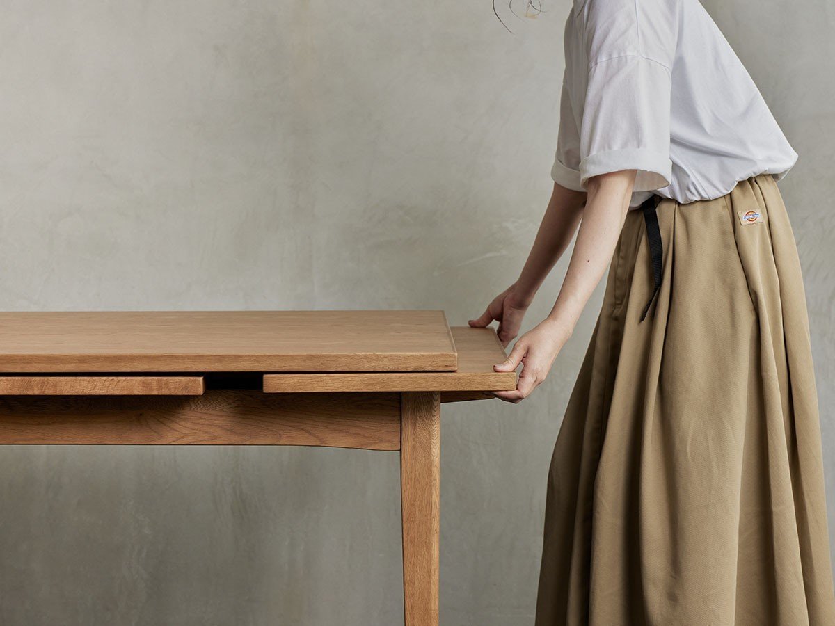 【ノル/NOR / CRASH GATE / GOODS】のPAUSE TABLE / パウス 伸長式テーブル 幅90cm(OAK-LBR) インテリア・キッズ・メンズ・レディースファッション・服の通販 founy(ファニー) 　シンプル　Simple, Minimal　テーブル　Table, Dining Table　ホーム・キャンプ・アウトドア・お取り寄せ　Home Living / Home & Lifestyle / Camping Gear / Outdoor Camping　家具・インテリア　Home Furniture & Interior. Stylish & Functional Living Spaces　テーブル　Dining, Coffee & Side Tables　ダイニングテーブル・食卓テーブル　Dining Tables　参考イメージ|ID: prp329100004652125 ipo3291000000033617566