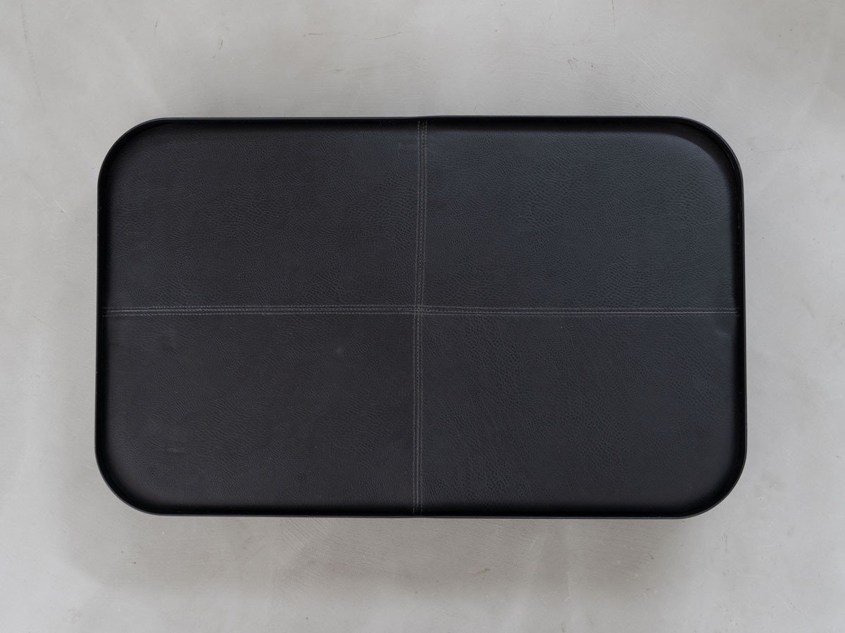 【ノーウェアライクホーム/NOWHERE LIKE HOME / GOODS】のFROM Side Table / フローム サイドテーブル 40 インテリア・キッズ・メンズ・レディースファッション・服の通販 founy(ファニー) 　送料無料　Free Shipping　テーブル　Table, Dining Table　リバーシブル　Reversible, Two-Sided　ホーム・キャンプ・アウトドア・お取り寄せ　Home Living / Home & Lifestyle / Camping Gear / Outdoor Camping　家具・インテリア　Home Furniture & Interior. Stylish & Functional Living Spaces　テーブル　Dining, Coffee & Side Tables　サイドテーブル・ナイトテーブル　Side & End Tables　ウォールナット × PVC ブラック(PVC面を上にした場合)|ID: prp329100004655280 ipo3291000000033668558