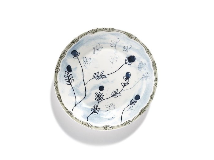 【セラックス/SERAX / GOODS】のMIDNIGHT FLOWERS by MARNI Side Plate Mirtillo Tea / ミッドナイトフラワーズ バイ マルニ サイドプレート ミルティッロティー 10cm インテリア・キッズ・メンズ・レディースファッション・服の通販 founy(ファニー) https://founy.com/ イタリア Italy オレンジ Orange 皿 Plate, Dish テーブル Table, Dining Table 手描き Hand-Drawn, Illustrated フォルム Silhouette, Form プレート Plate, Dish ラベンダー Lavender |ID: prp329100004660601 ipo3291000000033727425