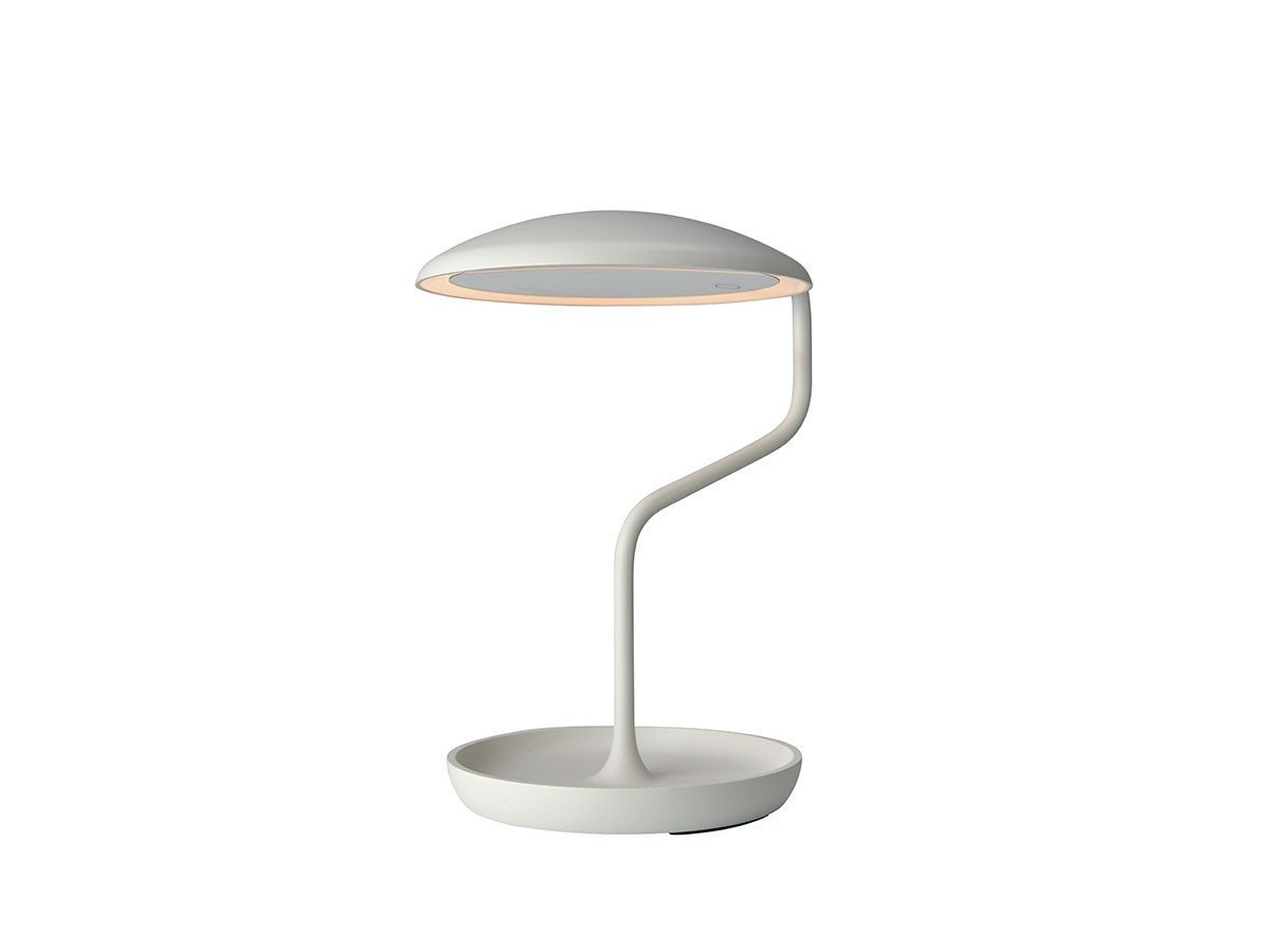 【ビレロイ&ボッホ/Villeroy&Boch / GOODS】のVERSAILLES Battery Lamp / ベルサイユ メークアップミラー インテリア・キッズ・メンズ・レディースファッション・服の通販 founy(ファニー) 　送料無料　Free Shipping　テーブル　Table, Dining Table　ホーム・キャンプ・アウトドア・お取り寄せ　Home Living / Home & Lifestyle / Camping Gear / Outdoor Camping　家具・インテリア　Home Furniture & Interior. Stylish & Functional Living Spaces　ミラー・ドレッサー　Mirrors & Dressers　壁掛けミラー・全身鏡・スタンドミラー　Wall Mirror　ホーム・キャンプ・アウトドア・お取り寄せ　Home Living / Home & Lifestyle / Camping Gear / Outdoor Camping　家具・インテリア　Home Furniture & Interior. Stylish & Functional Living Spaces　ミラー・ドレッサー　Mirrors & Dressers　ドレッサー・ミラー付き化粧台　Vanity Table for Bedroom　ミラー部分を下に向けると、小物置きを備えたテーブルランプとしてもお使いになれます。|ID: prp329100004671497 ipo3291000000033770250