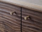 【松井木工/MATSUI MOKKO / GOODS】のviola -naguri- / ヴィオラ ナグリ 幅157cm 取手の材は、お選びいただくウッドによって異なります。|ID:prp329100004671524