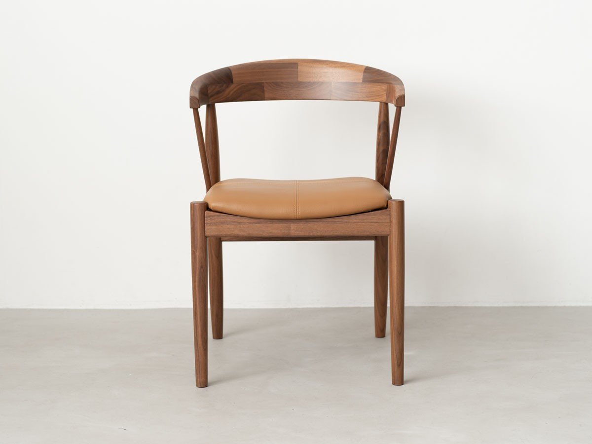 【ノーウェアライクホーム/NOWHERE LIKE HOME / GOODS】のAREN Dining Chair / アレン ダイニングチェア インテリア・キッズ・メンズ・レディースファッション・服の通販 founy(ファニー) 　送料無料　Free Shipping　ホーム・キャンプ・アウトドア・お取り寄せ　Home Living / Home & Lifestyle / Camping Gear / Outdoor Camping　家具・インテリア　Home Furniture & Interior. Stylish & Functional Living Spaces　チェア・椅子　Seating & Chairs　ダイニングチェア・木製チェア　Dining Chairs　ウォールナット × キャメル|ID: prp329100004693174 ipo3291000000033886999
