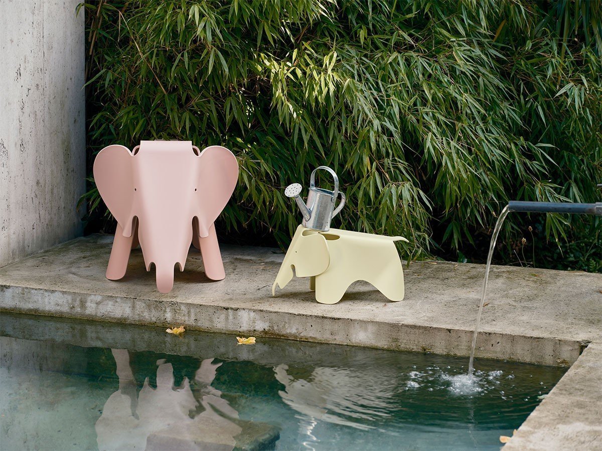 【ヴィトラ/Vitra / GOODS】のEames Elephant RE (small) / イームズ エレファント RE スモール インテリア・キッズ・メンズ・レディースファッション・服の通販 founy(ファニー) 　送料無料　Free Shipping　ベビー　Baby, Babywear　左:サイズ違いの「イームズ エレファント RE」、右:本商品|ID: prp329100004707012 ipo3291000000033996233