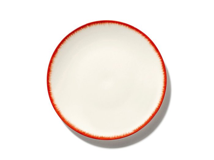 【セラックス/SERAX / GOODS】のDE by ANN DEMEULEMEESTER Plate 17.5cm White/Red Variation 2 / デー バイ アン・ドゥムルメステール プレート 17.5cm ホワイト/レッド バリエーション 2 インテリア・キッズ・メンズ・レディースファッション・服の通販 founy(ファニー) https://founy.com/ グラデーション Gradient, Ombre テーブル Table, Dining Table プレート Plate, Dish 手描き Hand-Drawn, Illustrated 皿 Plate, Dish |ID: prp329100004707027 ipo3291000000033996411