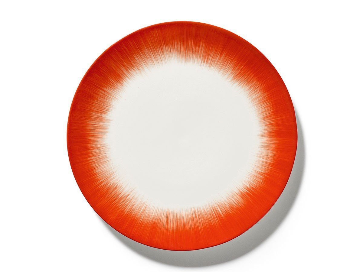 【セラックス/SERAX / GOODS】のDE by ANN DEMEULEMEESTER Plate 28cm White/Red Variation 5 / デー バイ アン・ドゥムルメステール プレート 28cm ホワイト/レッド バリエーション 5 人気、トレンドファッション・服の通販 founy(ファニー) 送料無料 Free Shipping グラデーション Gradient, Ombre テーブル Table, Dining Table プレート Plate, Dish 手描き Hand-Drawn, Illustrated 皿 Plate, Dish other-1|ID: prp329100004707043 ipo3291000000033996446