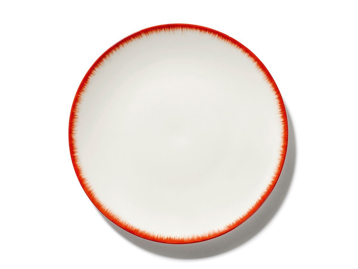 【セラックス/SERAX / GOODS】のDE by ANN DEMEULEMEESTER Plate 24cm White/Red Variation 2 / デー バイ アン・ドゥムルメステール プレート 24cm ホワイト/レッド バリエーション 2 人気、トレンドファッション・服の通販 founy(ファニー) グラデーション Gradient, Ombre テーブル Table, Dining Table プレート Plate, Dish 手描き Hand-Drawn, Illustrated 皿 Plate, Dish other-1|ID: prp329100004707048 ipo3291000000033996458
