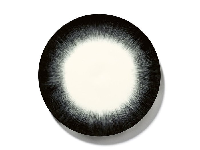 【セラックス/SERAX / GOODS】のDE by ANN DEMEULEMEESTER Plate 24cm White/Black Variation 5 / デー バイ アン・ドゥムルメステール プレート 24cm ホワイト/ブラック バリエーション 5 インテリア・キッズ・メンズ・レディースファッション・服の通販 founy(ファニー) https://founy.com/ 送料無料 Free Shipping グラデーション Gradient, Ombre テーブル Table, Dining Table プレート Plate, Dish 手描き Hand-Drawn, Illustrated 皿 Plate, Dish |ID: prp329100004707050 ipo3291000000033996461