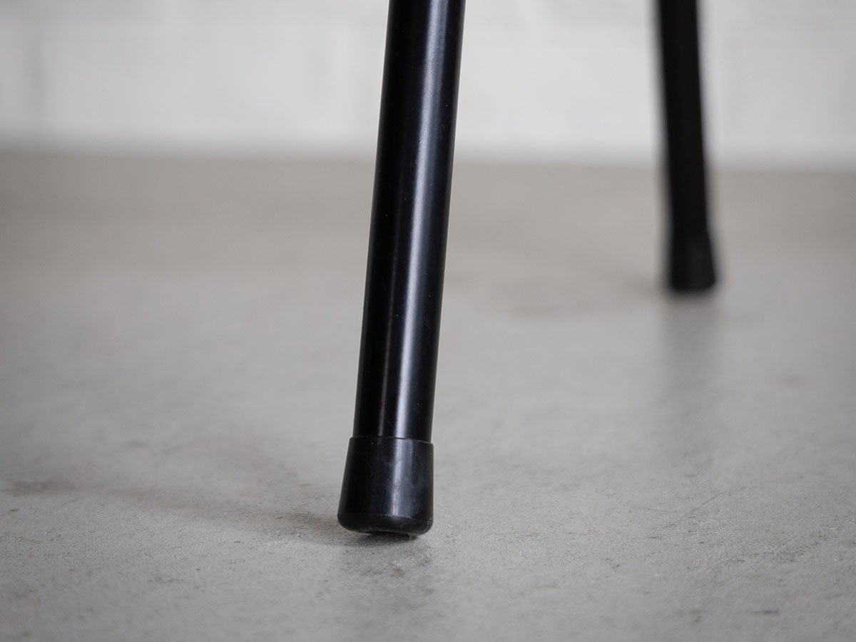 【ノットアンティークス/knot antiques / CRASH GATE / GOODS】のCASTEL CHAIR / カステル チェア(オーク) インテリア・キッズ・メンズ・レディースファッション・服の通販 founy(ファニー) 　スリム　Slim, Slim Fit　フィット　Fit, Slim Fit　フォルム　Silhouette, Form　モダン　Modern, Contemporary　ホーム・キャンプ・アウトドア・お取り寄せ　Home Living / Home & Lifestyle / Camping Gear / Outdoor Camping　家具・インテリア　Home Furniture & Interior. Stylish & Functional Living Spaces　チェア・椅子　Seating & Chairs　ダイニングチェア・木製チェア　Dining Chairs　ブラック(脚部ブラック)|ID: prp329100004709608 ipo3291000000034018204