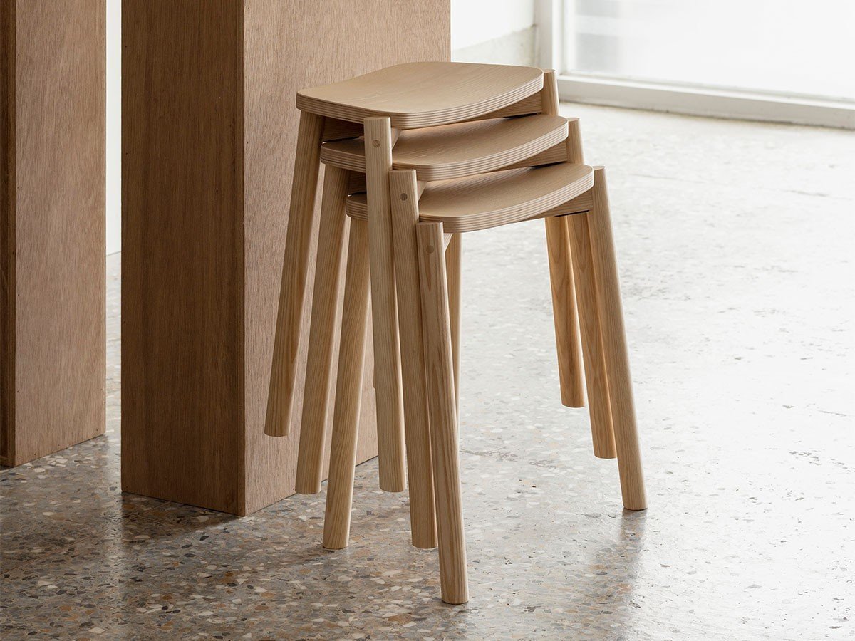 【エサイラ/esaila / GOODS】のTars Stool / ターズ スツール インテリア・キッズ・メンズ・レディースファッション・服の通販 founy(ファニー) 　送料無料　Free Shipping　コンパクト　Compact, Small Size　シンプル　Simple, Minimal　台形　A-Line, Trapezoid Shape　ホーム・キャンプ・アウトドア・お取り寄せ　Home Living / Home & Lifestyle / Camping Gear / Outdoor Camping　家具・インテリア　Home Furniture & Interior. Stylish & Functional Living Spaces　チェア・椅子　Seating & Chairs　スツール・バースツール　Stools & Bar Stools　5脚までスタッキング(重ね置き)が可能です。|ID: prp329100004715722 ipo3291000000034595322