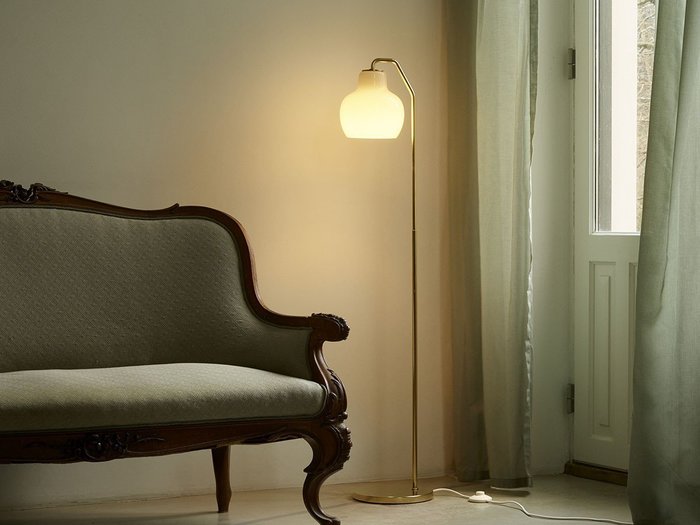 【ルイスポールセン/Louis Poulsen / GOODS】のVL Ring Crown Floor Lamp / VL リングクラウン フロアランプ インテリア・キッズ・メンズ・レディースファッション・服の通販 founy(ファニー) https://founy.com/ 送料無料 Free Shipping オーガニック Organic Cotton ガラス Glass, Glassware クラウン Crown, Royal Motif サテン Satin, Glossy Fabric フォルム Silhouette, Form ホーム・キャンプ・アウトドア・お取り寄せ Home Living / Home & Lifestyle / Camping Gear / Outdoor Camping 家具・インテリア Home Furniture & Interior. Stylish & Functional Living Spaces ライト・照明 Lamps & Lighting Fixtures フロアランプ・スタンドライト Floor Lamp / Standing Lamp |ID: prp329100004715730 ipo3291000000034070585