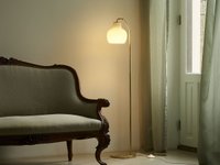 【ルイスポールセン/Louis Poulsen / GOODS】のVL Ring Crown Floor Lamp / VL リングクラウン フロアランプ 人気、トレンドファッション・服の通販 founy(ファニー) 送料無料 Free Shipping オーガニック Organic Cotton ガラス Glass, Glassware クラウン Crown, Royal Motif サテン Satin, Glossy Fabric フォルム Silhouette, Form ホーム・キャンプ・アウトドア・お取り寄せ Home Living / Home & Lifestyle / Camping Gear / Outdoor Camping 家具・インテリア Home Furniture & Interior. Stylish & Functional Living Spaces ライト・照明 Lamps & Lighting Fixtures フロアランプ・スタンドライト Floor Lamp / Standing Lamp |ID:prp329100004715730