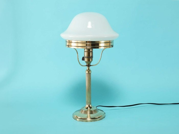 【ロイズ アンティークス/Lloyd's Antiques / GOODS】のReal Antique Art Nouveau Table Lamp / 英国アンティーク家具 アールヌーヴォー テーブルランプ インテリア・キッズ・メンズ・レディースファッション・服の通販 founy(ファニー) https://founy.com/ アンティーク Antique-Inspired ガラス Glass, Glassware テーブル Table, Dining Table エレガント 上品 Elegant ホーム・キャンプ・アウトドア・お取り寄せ Home Living / Home & Lifestyle / Camping Gear / Outdoor Camping 家具・インテリア Home Furniture & Interior. Stylish & Functional Living Spaces ライト・照明 Lamps & Lighting Fixtures |ID: prp329100004718248 ipo3291000000034092773