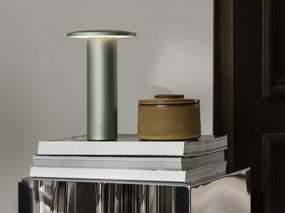 【フリッツ ハンセン/FRITZ HANSEN / GOODS】のSOLAE / ソラエ インテリア・キッズ・メンズ・レディースファッション・服の通販 founy(ファニー) 　送料無料　Free Shipping　テーブル　Table, Dining Table　フォルム　Silhouette, Form　ホーム・キャンプ・アウトドア・お取り寄せ　Home Living / Home & Lifestyle / Camping Gear / Outdoor Camping　家具・インテリア　Home Furniture & Interior. Stylish & Functional Living Spaces　ライト・照明　Lamps & Lighting Fixtures　ライトグリーン(アルマイト仕上)|ID: prp329100004718249 ipo3291000000034092776