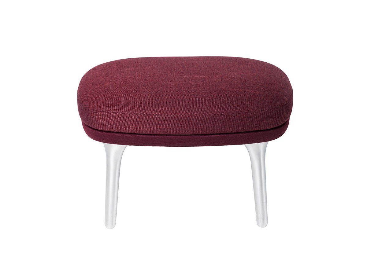 【フリッツ ハンセン/FRITZ HANSEN / GOODS】のRO / ロオチェア フットスツール サテン仕上アルミ製レッグ JH11 インテリア・キッズ・メンズ・レディースファッション・服の通販 founy(ファニー) 　クッション　Cushion, Throw Pillow　サテン　Satin, Glossy Fabric　ファブリック　Fabric, Textile　送料無料　Free Shipping　おすすめ　Recommended / Our Picks　ホーム・キャンプ・アウトドア・お取り寄せ　Home Living / Home & Lifestyle / Camping Gear / Outdoor Camping　家具・インテリア　Home Furniture & Interior. Stylish & Functional Living Spaces　チェア・椅子　Seating & Chairs　スツール・バースツール　Stools & Bar Stools　|ID: prp329100004718251 ipo3291000000034092792