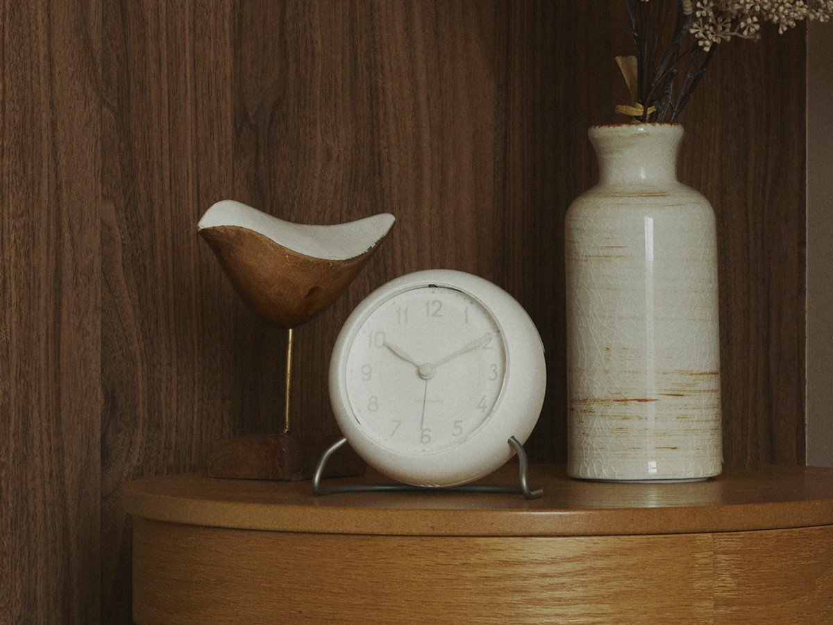 【フライミーアクセソワ/FLYMEe accessoire / GOODS】のARNE JACOBSEN Station Bellevue Table Clock / アルネ・ヤコブセン ステーション ベルビュー テーブルクロック インテリア・キッズ・メンズ・レディースファッション・服の通販 founy(ファニー) シンプル Simple, Minimal テーブル Table, Dining Table 時計 Watch, Wristwatch 別注 Limited Edition, Custom Order 送料無料 Free Shipping ホーム・キャンプ・アウトドア・お取り寄せ Home Living / Home & Lifestyle / Camping Gear / Outdoor Camping 家具・インテリア Home Furniture & Interior. Stylish & Functional Living Spaces その他 インテリア雑貨、家具 Home Decor & Furniture Extras -|ID: prp329100004729995 ipo3291000000034169329