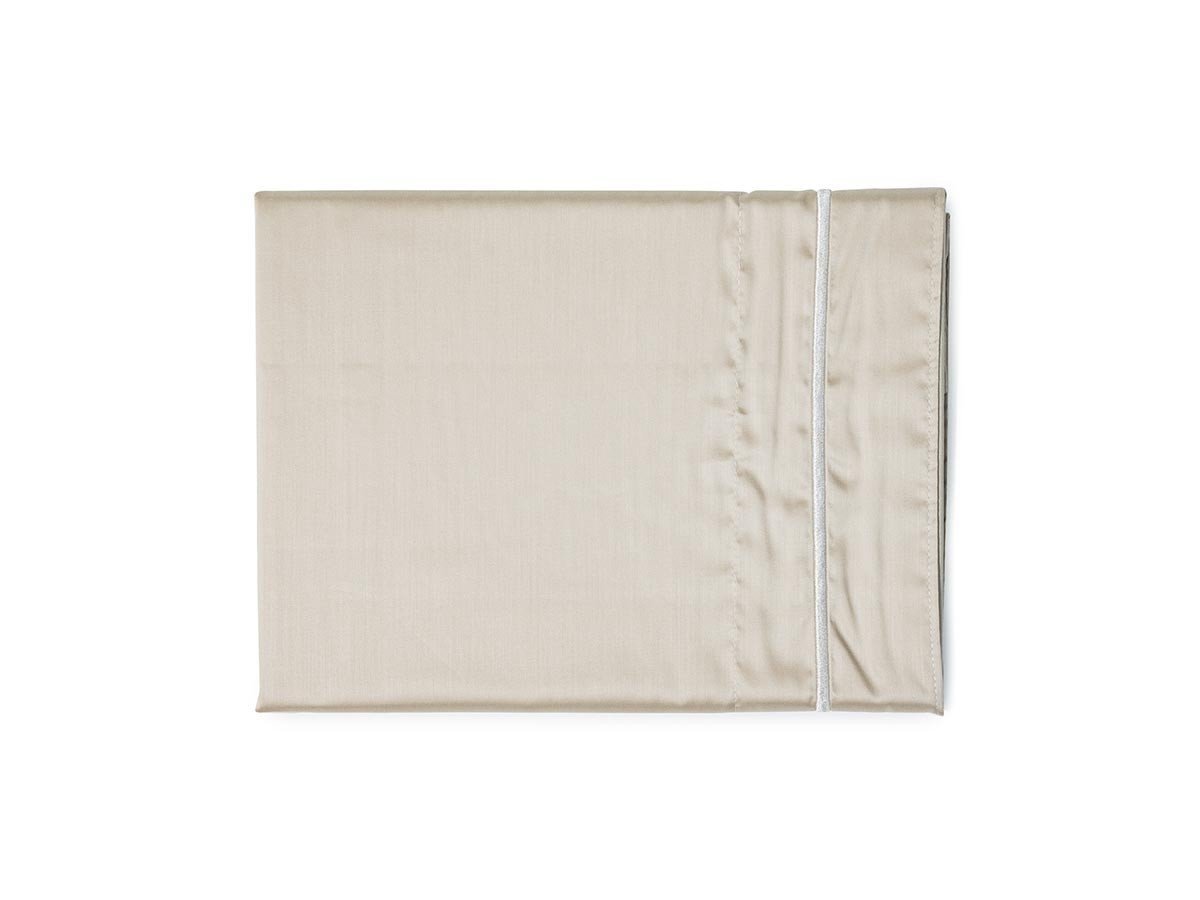 【ニシカワ/nishikawa / GOODS】のnishikawa PREMIUM / 西川プレミアム 掛けふとんカバー NP4603 インテリア・キッズ・メンズ・レディースファッション・服の通販 founy(ファニー) 　送料無料　Free Shipping　なめらか　Smooth, Silky Texture　インド　Indian Textile　シルク　Silk, 100% Silk　プレミアム　Premium, High-End　ラグジュアリー　Luxury, Elegant　ホーム・キャンプ・アウトドア・お取り寄せ　Home Living / Home & Lifestyle / Camping Gear / Outdoor Camping　家具・インテリア　Home Furniture & Interior. Stylish & Functional Living Spaces　その他 インテリア雑貨、家具　Home Decor & Furniture Extras　カラー「ベージュ」参考イメージ|ID: prp329100004764906 ipo3291000000034496228