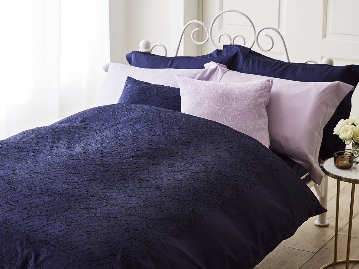 【ニシカワ/nishikawa / GOODS】の24+ / トゥエンティーフォープラス 掛けふとんカバー TF4651MU インテリア・キッズ・メンズ・レディースファッション・服の通販 founy(ファニー) 　送料無料　Free Shipping　なめらか　Smooth, Silky Texture　インド　Indian Textile　エレガント 上品　Elegant　サテン　Satin, Glossy Fabric　シルク　Silk, 100% Silk　ホーム・キャンプ・アウトドア・お取り寄せ　Home Living / Home & Lifestyle / Camping Gear / Outdoor Camping　家具・インテリア　Home Furniture & Interior. Stylish & Functional Living Spaces　その他 インテリア雑貨、家具　Home Decor & Furniture Extras　ネイビー|ID: prp329100004764920 ipo3291000000034496358