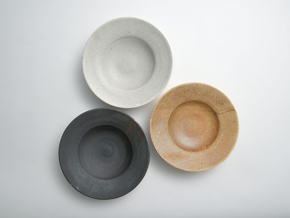 【ミシンポタリークリエーション/MISHIM POTTERY CREATION / GOODS】のfractal bowl / フラクタル ボウル(スス) インテリア・キッズ・メンズ・レディースファッション・服の通販 founy(ファニー) 　クラシカル　Classical, Vintage-Inspired　コレクション　Collection, Seasonal Line　シェイプ　Shape, Slim Fit　シンプル　Simple, Minimal　テーブル　Table, Dining Table　左下から:susu / スス(本商品)、hibi / ヒビ、sabi / サビ|ID: prp329100004764956 ipo3291000000034496695