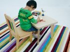 【バオバブ ランド/BAOBAB LAND / GOODS】のKids-Table Square / キッズテーブル スクエア KG / KR-450～600 合板にカラープリント紙をはさみプレスして仕上げることで、天板と脚の側面にボーダー模様が現れます。|ID: prp329100004767406 ipo3291000000034525855