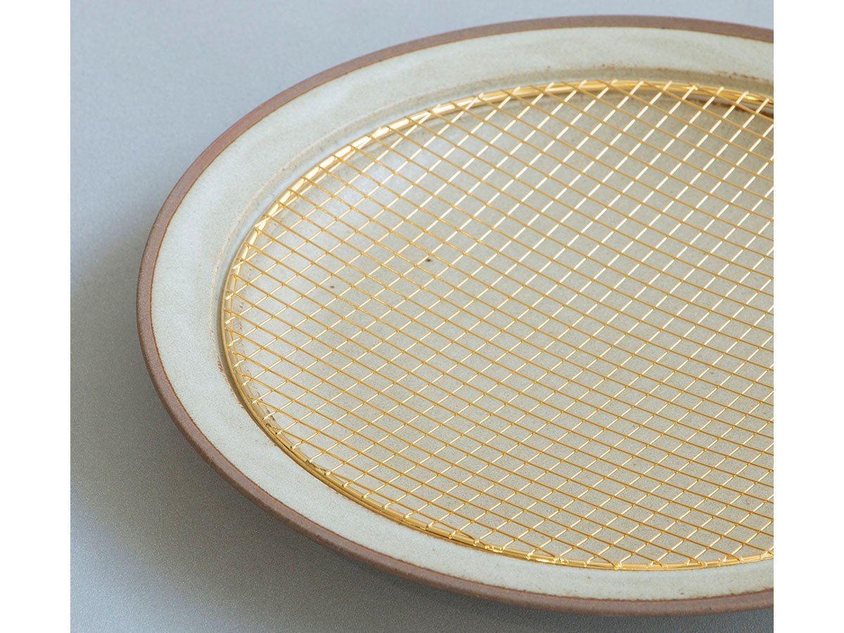 【キキメ/KIKIME / GOODS】のamime / アミメ プレート L 純金網 インテリア・キッズ・メンズ・レディースファッション・服の通販 founy(ファニー) 皿 Plate, Dish テーブル Table, Dining Table なめらか Smooth, Silky Texture プレート Plate, Dish モダン Modern, Contemporary ホワイト|ID: prp329100004768460 ipo3291000000034537047
