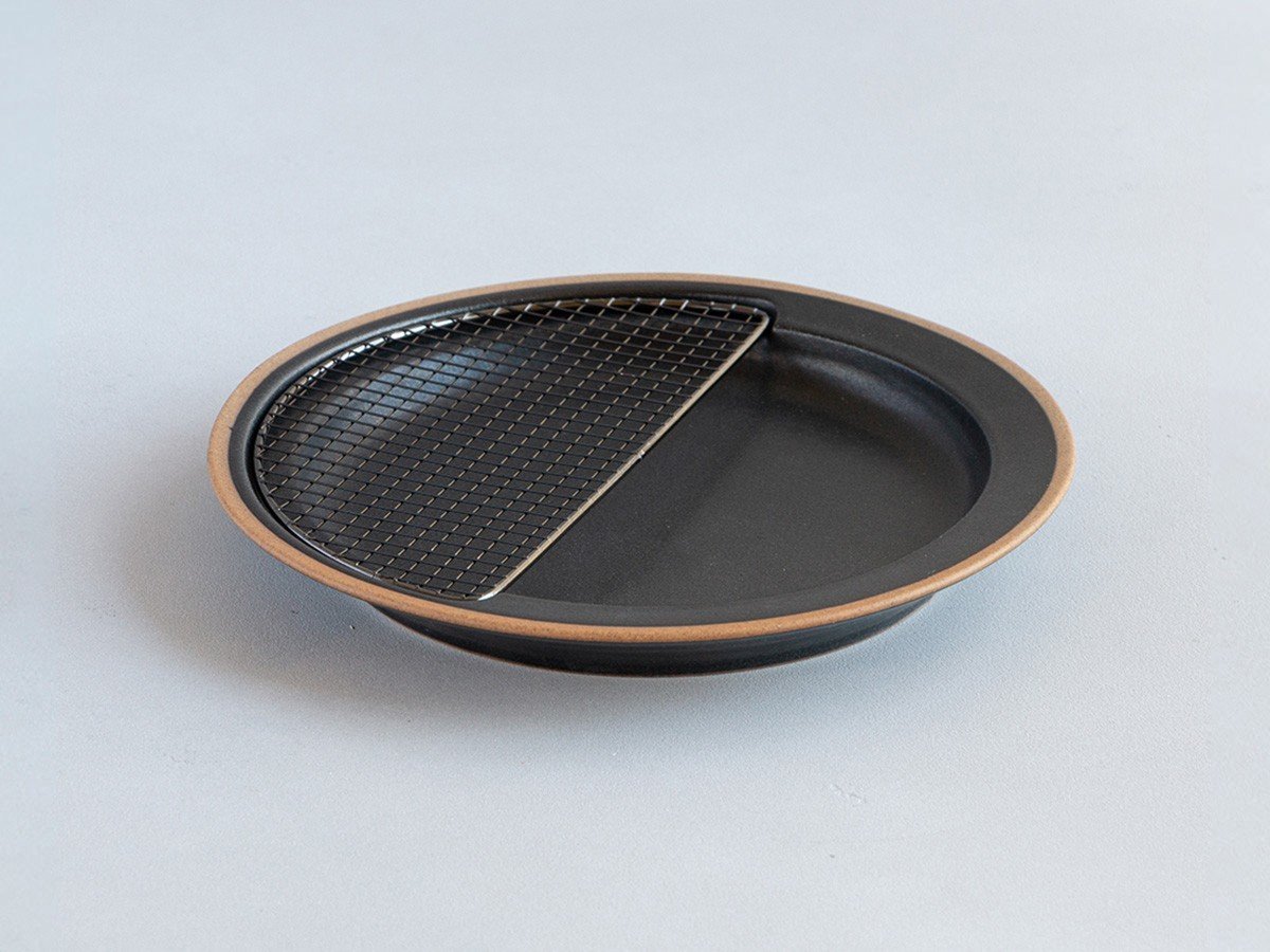 【その他のブランド/Other】のamime / アミメ プレート 半月 黒酸化網 インテリア・キッズ・メンズ・レディースファッション・服の通販 founy(ファニー) 　皿　Plate, Dish　テーブル　Table, Dining Table　なめらか　Smooth, Silky Texture　プレート　Plate, Dish　モダン　Modern, Contemporary　ブラック|ID: prp329100004768461 ipo3291000000034537052