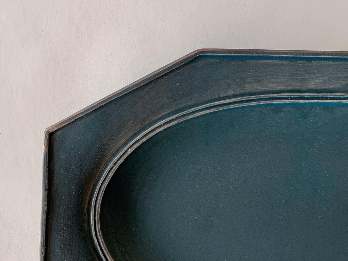 【ミシンポタリークリエーション/MISHIM POTTERY CREATION / GOODS】のStiLL octagon “year”plate L 2026 / スティル オクタゴン イヤープレート L 2026(藍墨茶) インテリア・キッズ・メンズ・レディースファッション・服の通販 founy(ファニー) 　アンティーク　Antique-Inspired　イラスト　Illustration　皿　Plate, Dish　テーブル　Table, Dining Table　人気　Popular, Best Seller　ハンド　Hand, Handmade　プリント　Print, Printed Pattern　プレート　Plate, Dish　モチーフ　Motif, Design Theme　送料無料　Free Shipping　制作工程上、色を掛け流す際につく指跡や、絵の具の飛沫跡、細かな黒点(窯の中に残る鉄分が付着したもの)|ID: prp329100004773684 ipo3291000000034595502