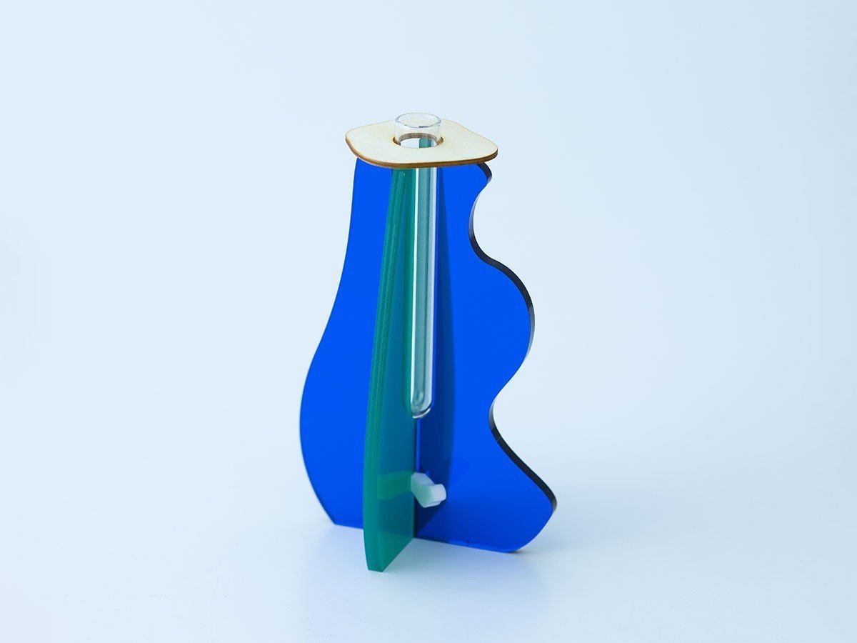 【フライミーアクセソワ/FLYMEe accessoire / GOODS】のplying ICHIRIN VASE plus / プライング 一輪挿し プラス インテリア・キッズ・メンズ・レディースファッション・服の通販 founy(ファニー) 　アクリル　Acrylic Material　ガラス　Glass, Glassware　コンパクト　Compact, Small Size　フラワー　Flower, Floral　プレート　Plate, Dish　レギュラー　Regular, Standard Fit　ホーム・キャンプ・アウトドア・お取り寄せ　Home Living / Home & Lifestyle / Camping Gear / Outdoor Camping　家具・インテリア　Home Furniture & Interior. Stylish & Functional Living Spaces　その他 インテリア雑貨、家具　Home Decor & Furniture Extras　ネイビー|ID: prp329100004773688 ipo3291000000034595550