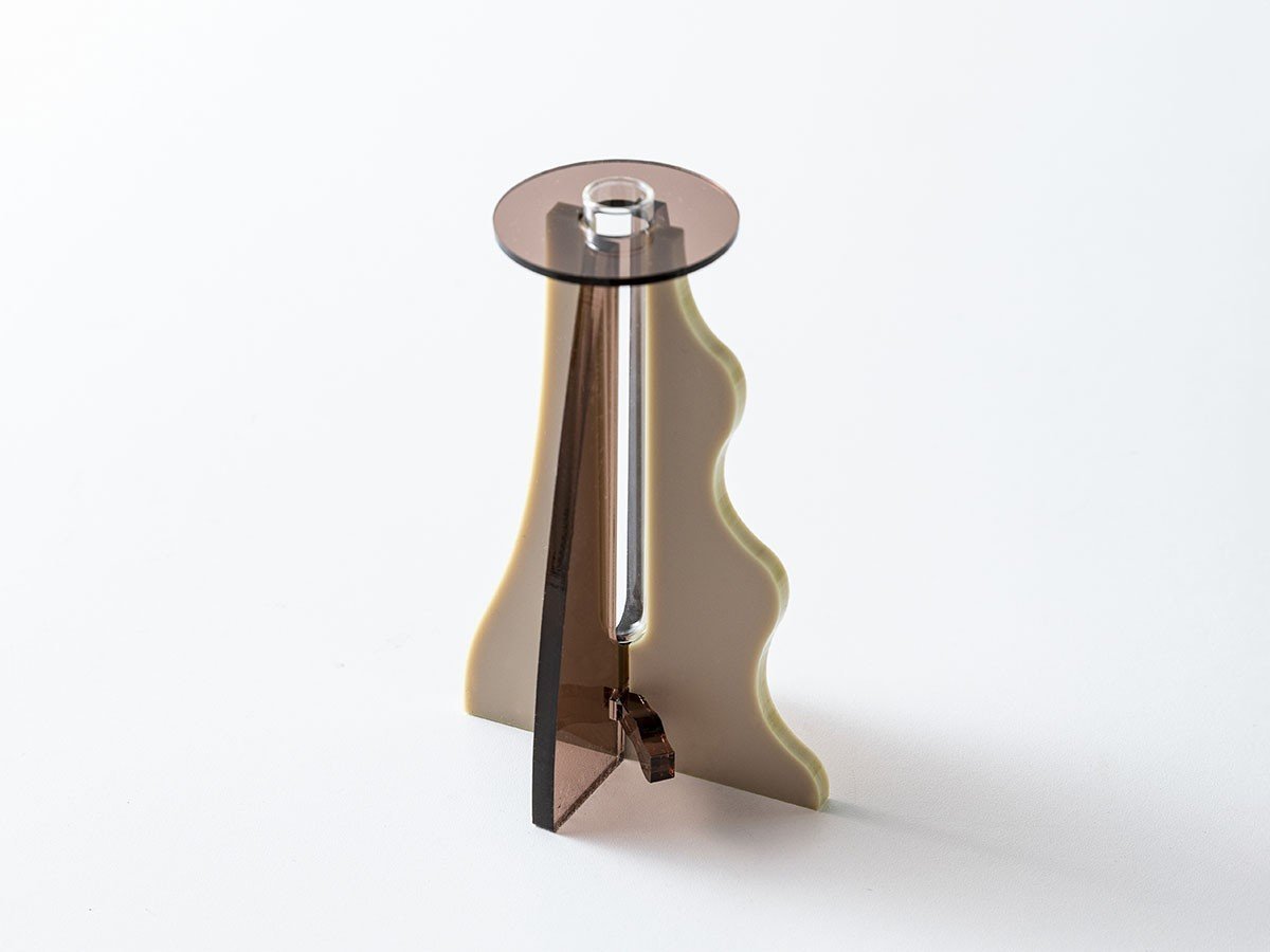 【フライミーアクセソワ/FLYMEe accessoire / GOODS】のplying ICHIRIN VASE matte / プライング 一輪挿し マット インテリア・キッズ・メンズ・レディースファッション・服の通販 founy(ファニー) 　アクリル　Acrylic Material　コンパクト　Compact, Small Size　フラワー　Flower, Floral　プレート　Plate, Dish　ホーム・キャンプ・アウトドア・お取り寄せ　Home Living / Home & Lifestyle / Camping Gear / Outdoor Camping　家具・インテリア　Home Furniture & Interior. Stylish & Functional Living Spaces　その他 インテリア雑貨、家具　Home Decor & Furniture Extras　ブラウン|ID: prp329100004773689 ipo3291000000034595562