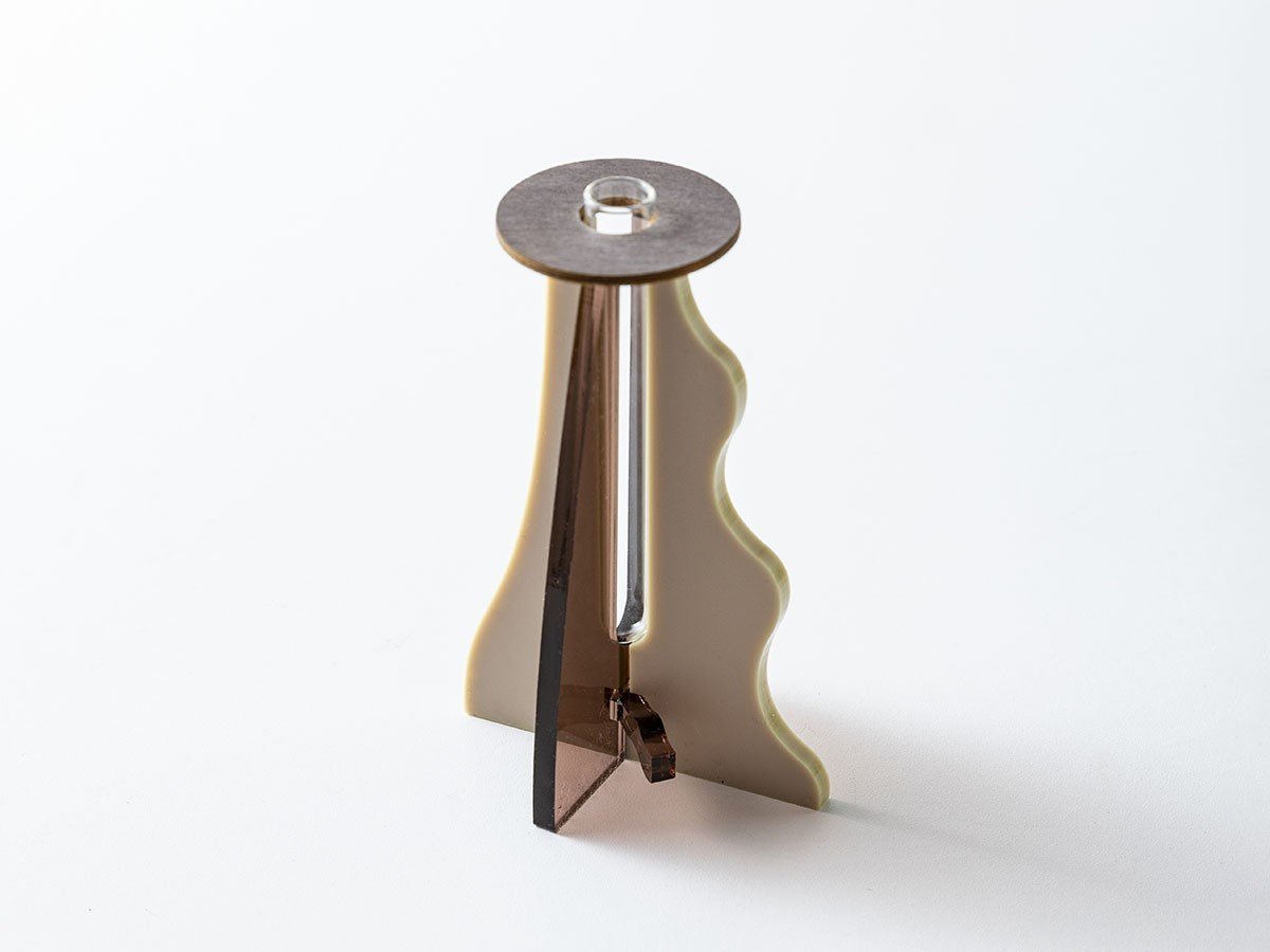 【フライミーアクセソワ/FLYMEe accessoire / GOODS】のplying ICHIRIN VASE matte / プライング 一輪挿し マット インテリア・キッズ・メンズ・レディースファッション・服の通販 founy(ファニー) 　アクリル　Acrylic Material　コンパクト　Compact, Small Size　フラワー　Flower, Floral　プレート　Plate, Dish　ホーム・キャンプ・アウトドア・お取り寄せ　Home Living / Home & Lifestyle / Camping Gear / Outdoor Camping　家具・インテリア　Home Furniture & Interior. Stylish & Functional Living Spaces　その他 インテリア雑貨、家具　Home Decor & Furniture Extras　ブラウン|ID: prp329100004773689 ipo3291000000034595563