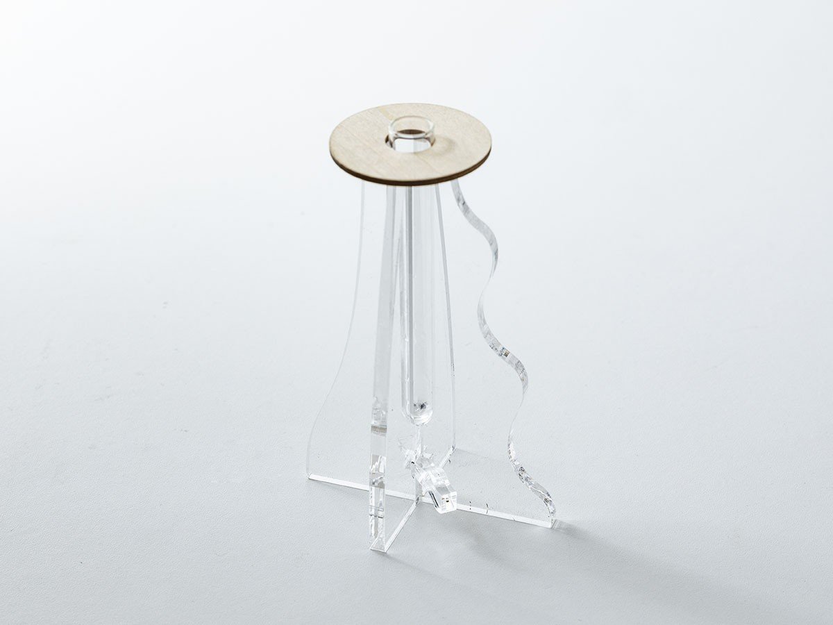 【フライミーアクセソワ/FLYMEe accessoire / GOODS】のplying ICHIRIN VASE monotone / プライング 一輪挿し モノトーン インテリア・キッズ・メンズ・レディースファッション・服の通販 founy(ファニー) 　アクリル　Acrylic Material　コンパクト　Compact, Small Size　フラワー　Flower, Floral　プレート　Plate, Dish　モノトーン　Monotone, Black and White　ホーム・キャンプ・アウトドア・お取り寄せ　Home Living / Home & Lifestyle / Camping Gear / Outdoor Camping　家具・インテリア　Home Furniture & Interior. Stylish & Functional Living Spaces　その他 インテリア雑貨、家具　Home Decor & Furniture Extras　クリア|ID: prp329100004773690 ipo3291000000034595573