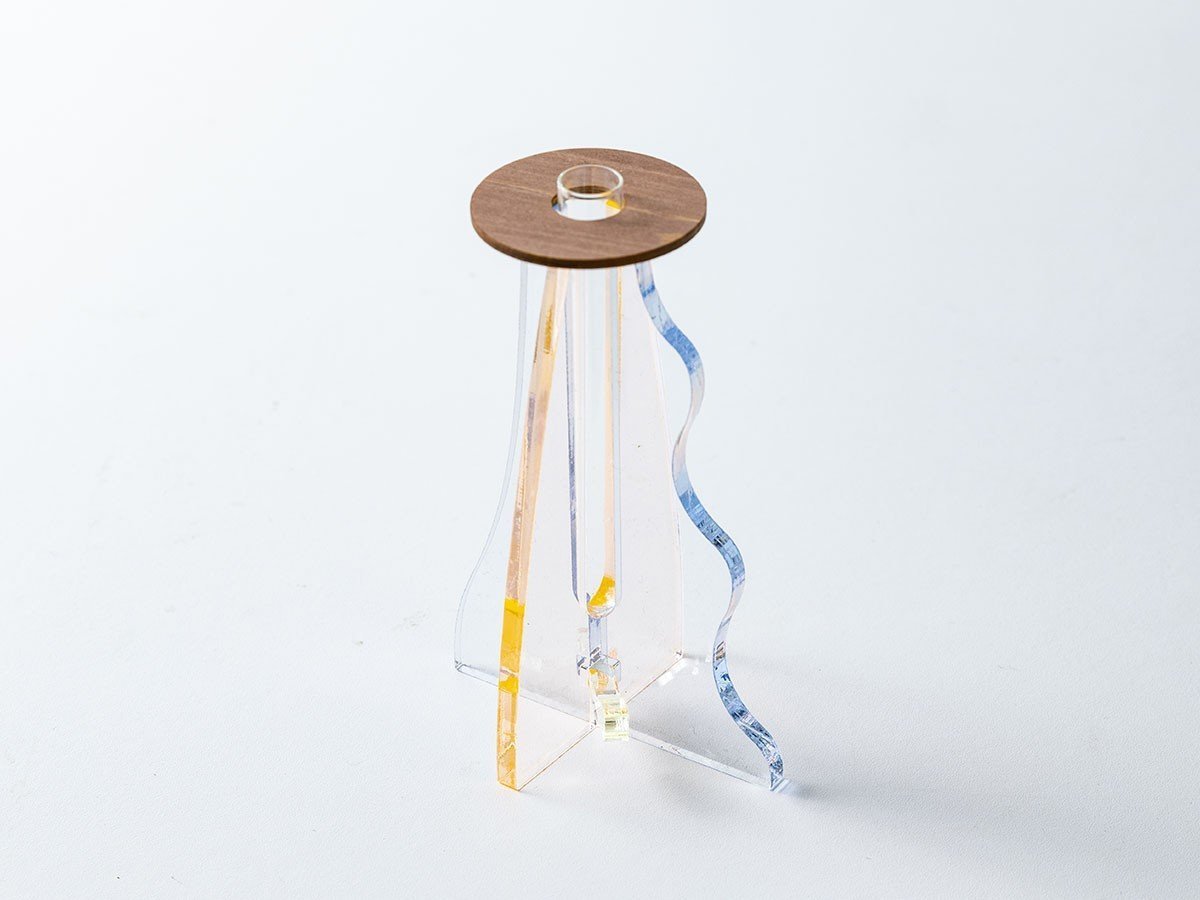 【フライミーアクセソワ/FLYMEe accessoire / GOODS】のplying ICHIRIN VASE pale / プライング 一輪挿し ペール インテリア・キッズ・メンズ・レディースファッション・服の通販 founy(ファニー) 　アクリル　Acrylic Material　コンパクト　Compact, Small Size　フラワー　Flower, Floral　プレート　Plate, Dish　ホーム・キャンプ・アウトドア・お取り寄せ　Home Living / Home & Lifestyle / Camping Gear / Outdoor Camping　家具・インテリア　Home Furniture & Interior. Stylish & Functional Living Spaces　その他 インテリア雑貨、家具　Home Decor & Furniture Extras　ブルー / ピンク|ID: prp329100004773691 ipo3291000000034595580