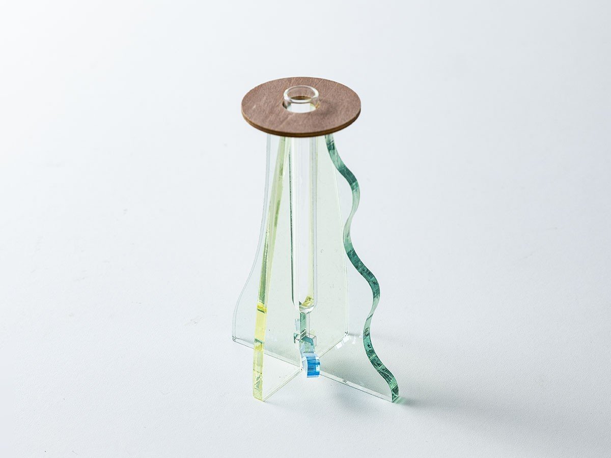 【フライミーアクセソワ/FLYMEe accessoire / GOODS】のplying ICHIRIN VASE pale / プライング 一輪挿し ペール インテリア・キッズ・メンズ・レディースファッション・服の通販 founy(ファニー) 　アクリル　Acrylic Material　コンパクト　Compact, Small Size　フラワー　Flower, Floral　プレート　Plate, Dish　ホーム・キャンプ・アウトドア・お取り寄せ　Home Living / Home & Lifestyle / Camping Gear / Outdoor Camping　家具・インテリア　Home Furniture & Interior. Stylish & Functional Living Spaces　その他 インテリア雑貨、家具　Home Decor & Furniture Extras　グリーン / イエロー|ID: prp329100004773691 ipo3291000000034595583