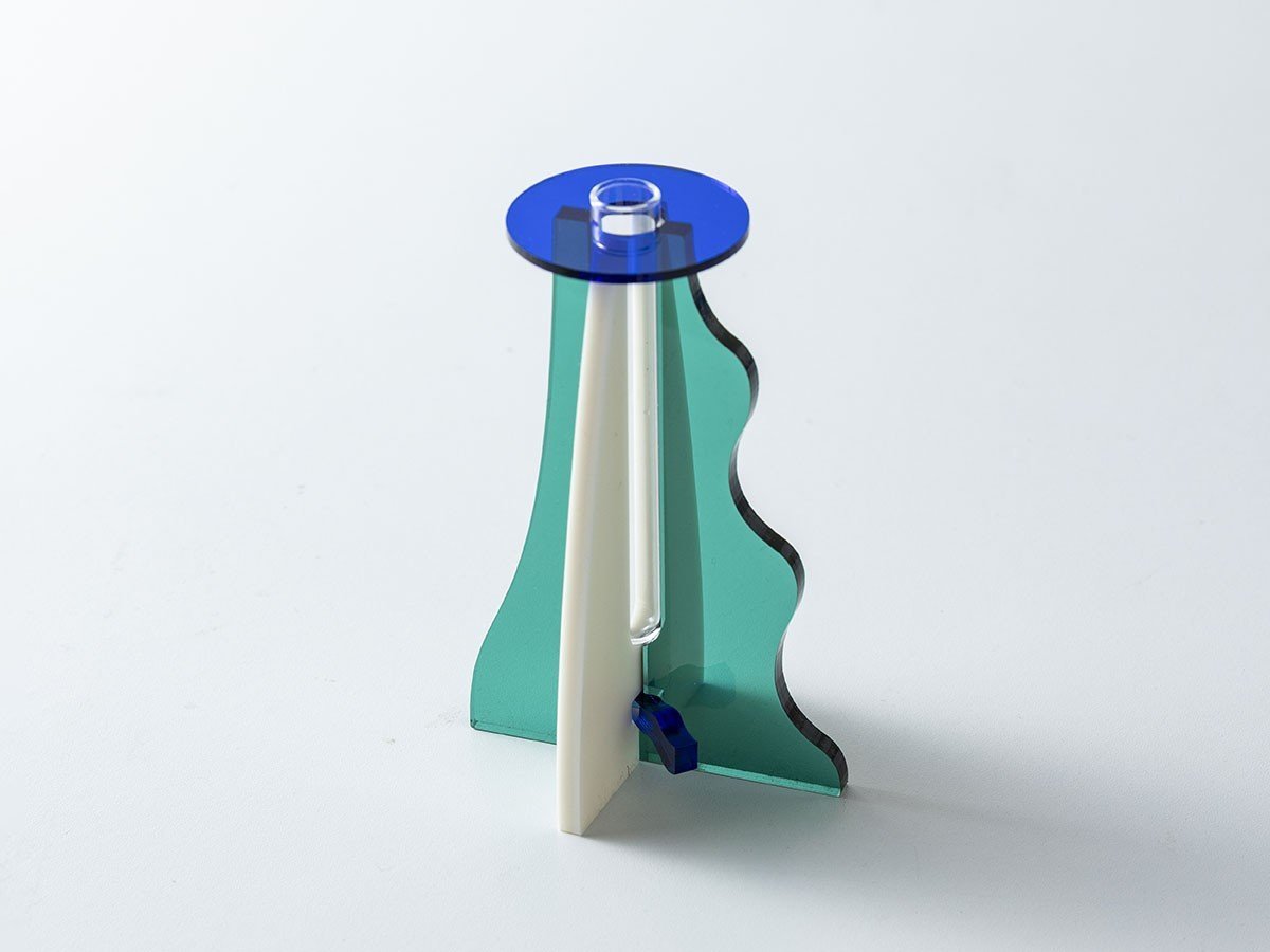 【フライミーアクセソワ/FLYMEe accessoire / GOODS】のplying ICHIRIN VASE colorful / プライング 一輪挿し カラフル インテリア・キッズ・メンズ・レディースファッション・服の通販 founy(ファニー) 　アクリル　Acrylic Material　カラフル　Colorful Design　コンパクト　Compact, Small Size　フラワー　Flower, Floral　プレート　Plate, Dish　ホーム・キャンプ・アウトドア・お取り寄せ　Home Living / Home & Lifestyle / Camping Gear / Outdoor Camping　家具・インテリア　Home Furniture & Interior. Stylish & Functional Living Spaces　その他 インテリア雑貨、家具　Home Decor & Furniture Extras　グリーン|ID: prp329100004773692 ipo3291000000034595599