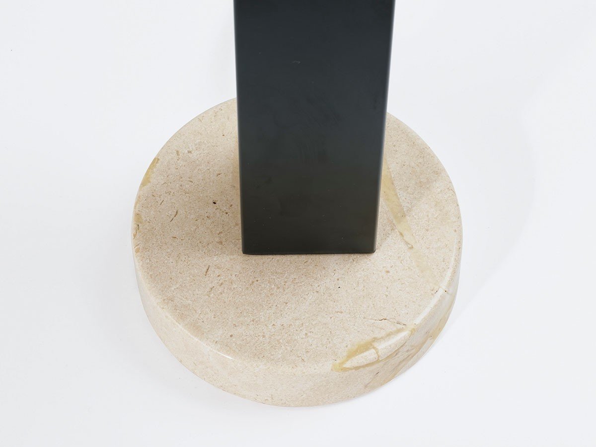 【フライミー ファクトリー/FLYMEe Factory / GOODS】のLED Floor Light / LED フロアライト #121753 インテリア・キッズ・メンズ・レディースファッション・服の通販 founy(ファニー) 　コンパクト　Compact, Small Size　シルバー　Silver, Metallic Silver　トライアングル　Triangle, Triangular Shape　モダン　Modern, Contemporary　モノトーン　Monotone, Black and White　送料無料　Free Shipping　おすすめ　Recommended / Our Picks　ホーム・キャンプ・アウトドア・お取り寄せ　Home Living / Home & Lifestyle / Camping Gear / Outdoor Camping　家具・インテリア　Home Furniture & Interior. Stylish & Functional Living Spaces　ライト・照明　Lamps & Lighting Fixtures　フロアランプ・スタンドライト　Floor Lamp / Standing Lamp　縦置き用大理石ベース|ID: prp329100004784186 ipo3291000000034725181