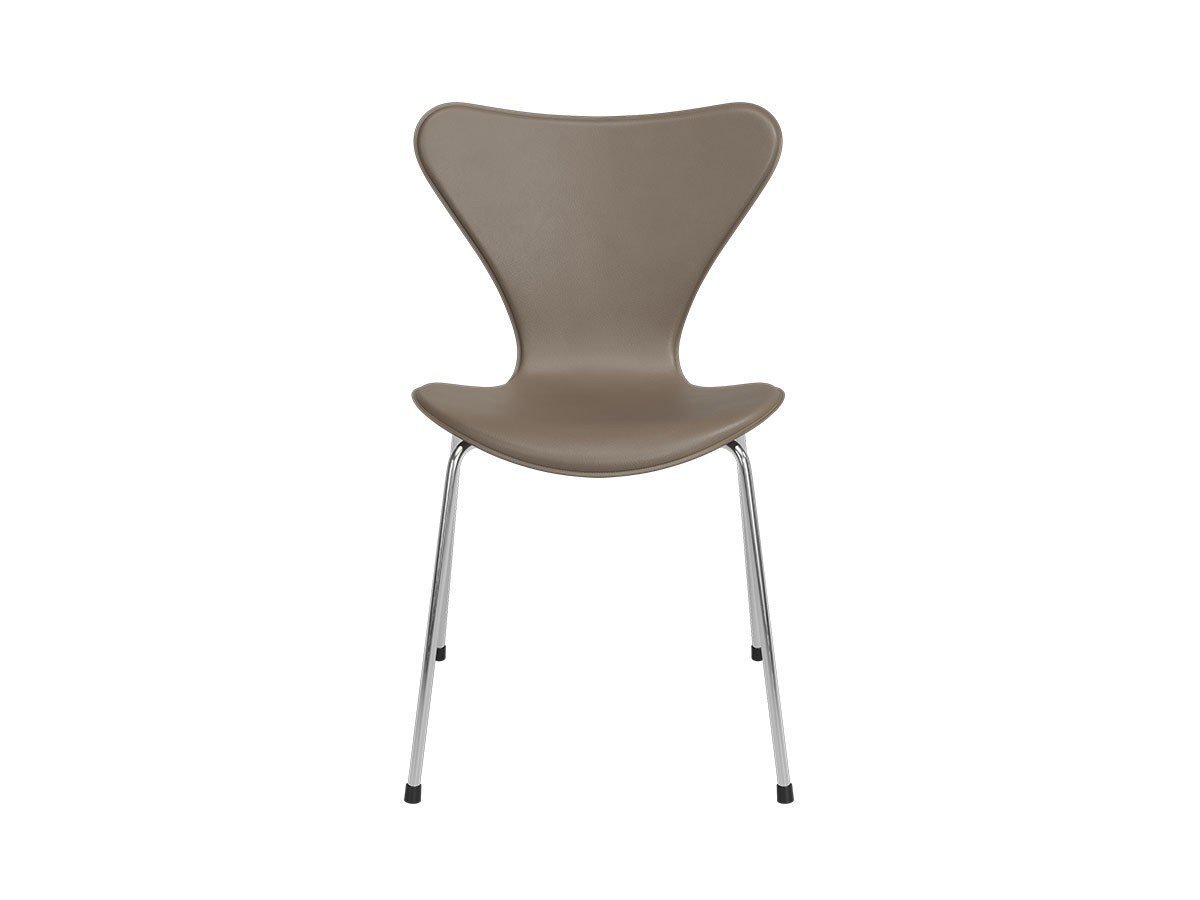 【フリッツ ハンセン/FRITZ HANSEN / GOODS】のSERIES 7 TAILORED / セブンチェア テーラード 3107T インテリア・キッズ・メンズ・レディースファッション・服の通販 founy(ファニー) イタリア Italy テーラード Tailored, Tailored Fit フォルム Silhouette, Form 送料無料 Free Shipping ホーム・キャンプ・アウトドア・お取り寄せ Home Living / Home & Lifestyle / Camping Gear / Outdoor Camping 家具・インテリア Home Furniture & Interior. Stylish & Functional Living Spaces チェア・椅子 Seating & Chairs ダイニングチェア・木製チェア Dining Chairs 張地:スレートグレー、脚部クローム仕上|ID: prp329100004801501 ipo3291000000034836831