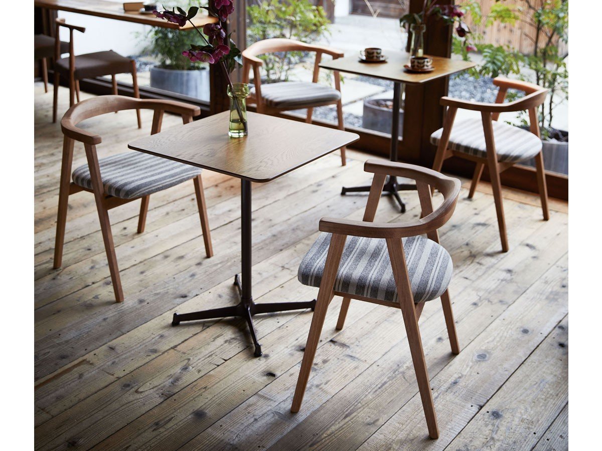 【コッコレ/Coccole / GOODS】のARM CHAIR / アームチェア C292 インテリア・キッズ・メンズ・レディースファッション・服の通販 founy(ファニー) 　送料無料　Free Shipping　フレーム　Frame, Outline　ラウンド　Round, Round Neck　ホーム・キャンプ・アウトドア・お取り寄せ　Home Living / Home & Lifestyle / Camping Gear / Outdoor Camping　家具・インテリア　Home Furniture & Interior. Stylish & Functional Living Spaces　チェア・椅子　Seating & Chairs　ダイニングチェア・木製チェア　Dining Chairs　ホーム・キャンプ・アウトドア・お取り寄せ　Home Living / Home & Lifestyle / Camping Gear / Outdoor Camping　家具・インテリア　Home Furniture & Interior. Stylish & Functional Living Spaces　チェア・椅子　Seating & Chairs　アームチェア・アクセントチェア　Armchairs & Accent Chairs　張地:ボーダーグランド UP6052(ランクE)、フレームブラウン|ID: prp329100004805051 ipo3291000000034864768