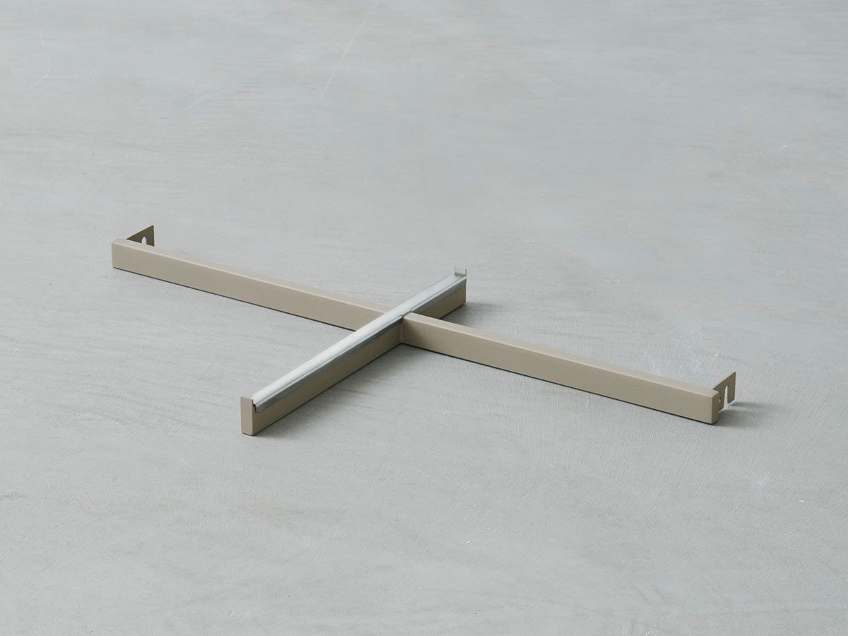 【スティール/stiiilll / GOODS】のShelf faceout hanger bar set / シェルフ フェイスアウトハンガーバー セット インテリア・キッズ・メンズ・レディースファッション・服の通販 founy(ファニー) 　スリム　Slim, Slim Fit　フォルム　Silhouette, Form　フレーム　Frame, Outline　プレート　Plate, Dish　モダン　Modern, Contemporary　ホーム・キャンプ・アウトドア・お取り寄せ　Home Living / Home & Lifestyle / Camping Gear / Outdoor Camping　家具・インテリア　Home Furniture & Interior. Stylish & Functional Living Spaces　その他 インテリア雑貨、家具　Home Decor & Furniture Extras　フェイスアウトハンガー|ID: prp329100004806338 ipo3291000000034876858