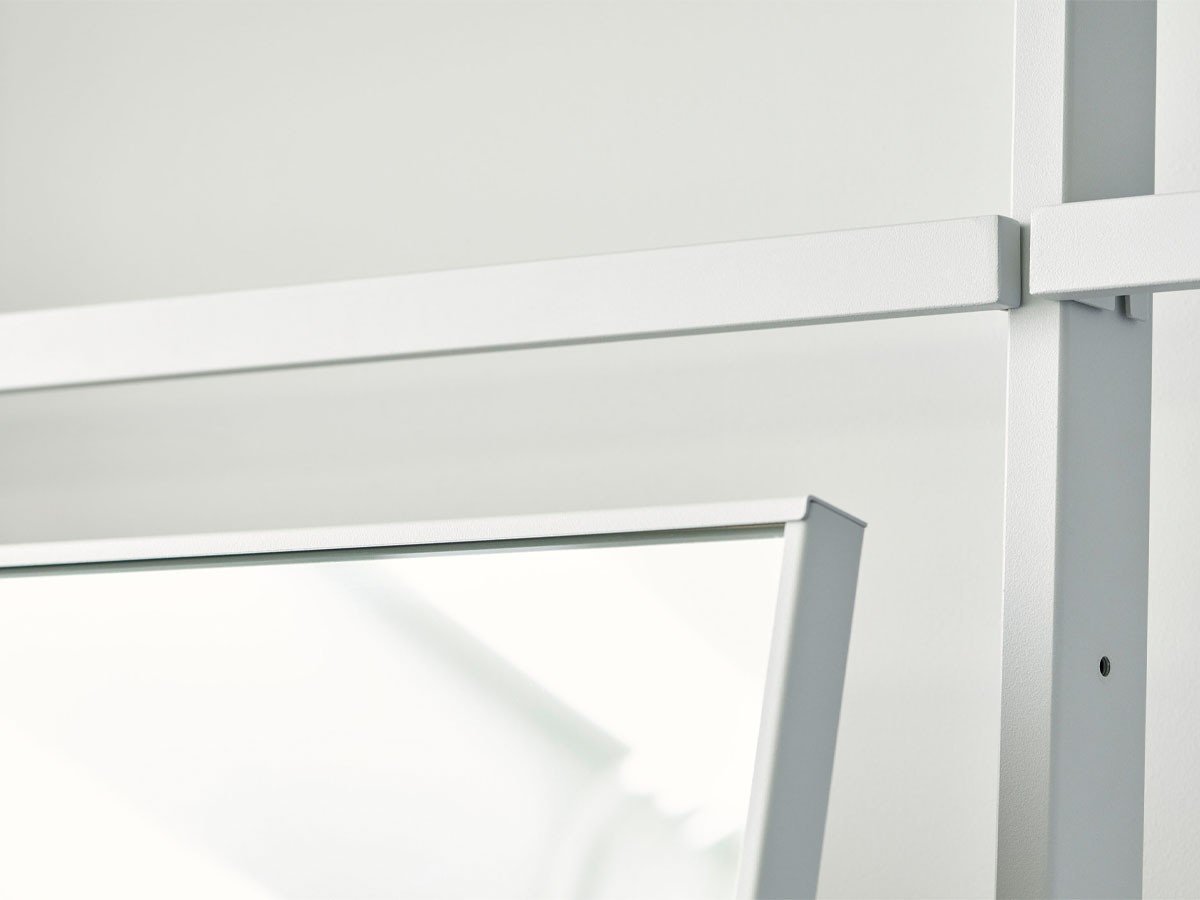 【スティール/stiiilll / GOODS】のShelf mirrorL set / シェルフ ミラーL セット インテリア・キッズ・メンズ・レディースファッション・服の通販 founy(ファニー) スタンド Stand Collar, Upright Stand スリム Slim, Slim Fit フォルム Silhouette, Form フレーム Frame, Outline プレート Plate, Dish モダン Modern, Contemporary ホーム・キャンプ・アウトドア・お取り寄せ Home Living / Home & Lifestyle / Camping Gear / Outdoor Camping 家具・インテリア Home Furniture & Interior. Stylish & Functional Living Spaces ミラー・ドレッサー Mirrors & Dressers 壁掛けミラー・全身鏡・スタンドミラー Wall Mirror ホーム・キャンプ・アウトドア・お取り寄せ Home Living / Home & Lifestyle / Camping Gear / Outdoor Camping 家具・インテリア Home Furniture & Interior. Stylish & Functional Living Spaces ミラー・ドレッサー Mirrors & Dressers ドレッサー・ミラー付き化粧台 Vanity Table for Bedroom ミラーは付属のベーシックバーに引っ掛けてお使いいただけます。|ID: prp329100004806362 ipo3291000000034877186