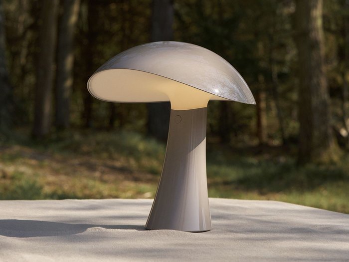 【ルイスポールセン/Louis Poulsen / GOODS】のRumee 220 Portable / ルーミー 220 ポータブル インテリア・キッズ・メンズ・レディースファッション・服の通販 founy(ファニー) https://founy.com/ テーブル Table, Dining Table 帽子 Hat, Headwear 送料無料 Free Shipping ホーム・キャンプ・アウトドア・お取り寄せ Home Living / Home & Lifestyle / Camping Gear / Outdoor Camping 家具・インテリア Home Furniture & Interior. Stylish & Functional Living Spaces ライト・照明 Lamps & Lighting Fixtures |ID: prp329100004824256 ipo3291000000035084388