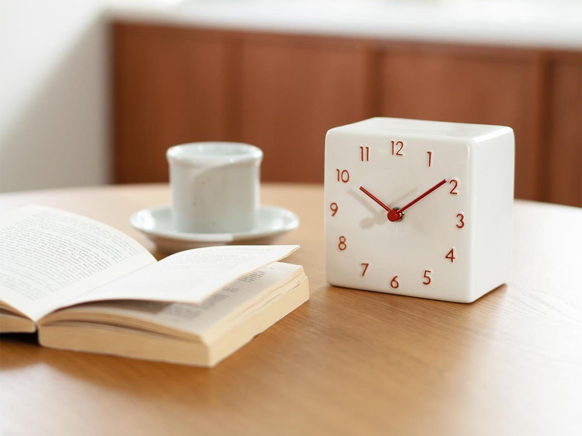 【フライミーパーラー/FLYMEe Parlor / GOODS】のTable Clock / テーブルクロック #121973 インテリア・キッズ・メンズ・レディースファッション・服の通販 founy(ファニー) 　送料無料　Free Shipping　テーブル　Table, Dining Table　時計　Watch, Wristwatch　ホーム・キャンプ・アウトドア・お取り寄せ　Home Living / Home & Lifestyle / Camping Gear / Outdoor Camping　家具・インテリア　Home Furniture & Interior. Stylish & Functional Living Spaces　その他 インテリア雑貨、家具　Home Decor & Furniture Extras　茜 / akane|ID: prp329100004832130 ipo3291000000035184659