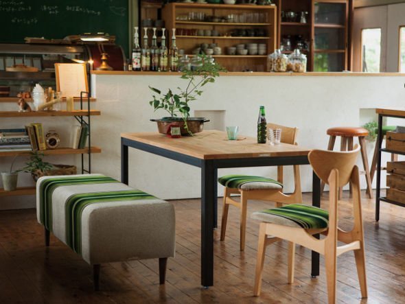 【スウィッチ/SWITCH / GOODS】のKarl dining chair / カール ダイニングチェア インテリア・キッズ・メンズ・レディースファッション・服の通販 founy(ファニー) 　送料無料　Free Shipping　コンパクト　Compact, Small Size　ホーム・キャンプ・アウトドア・お取り寄せ　Home Living / Home & Lifestyle / Camping Gear / Outdoor Camping　家具・インテリア　Home Furniture & Interior. Stylish & Functional Living Spaces　チェア・椅子　Seating & Chairs　ダイニングチェア・木製チェア　Dining Chairs　張地:F-30 グリーンストライプ、フレーム:ナチュラル|ID: prp329100004846462 ipo3291000000035371145