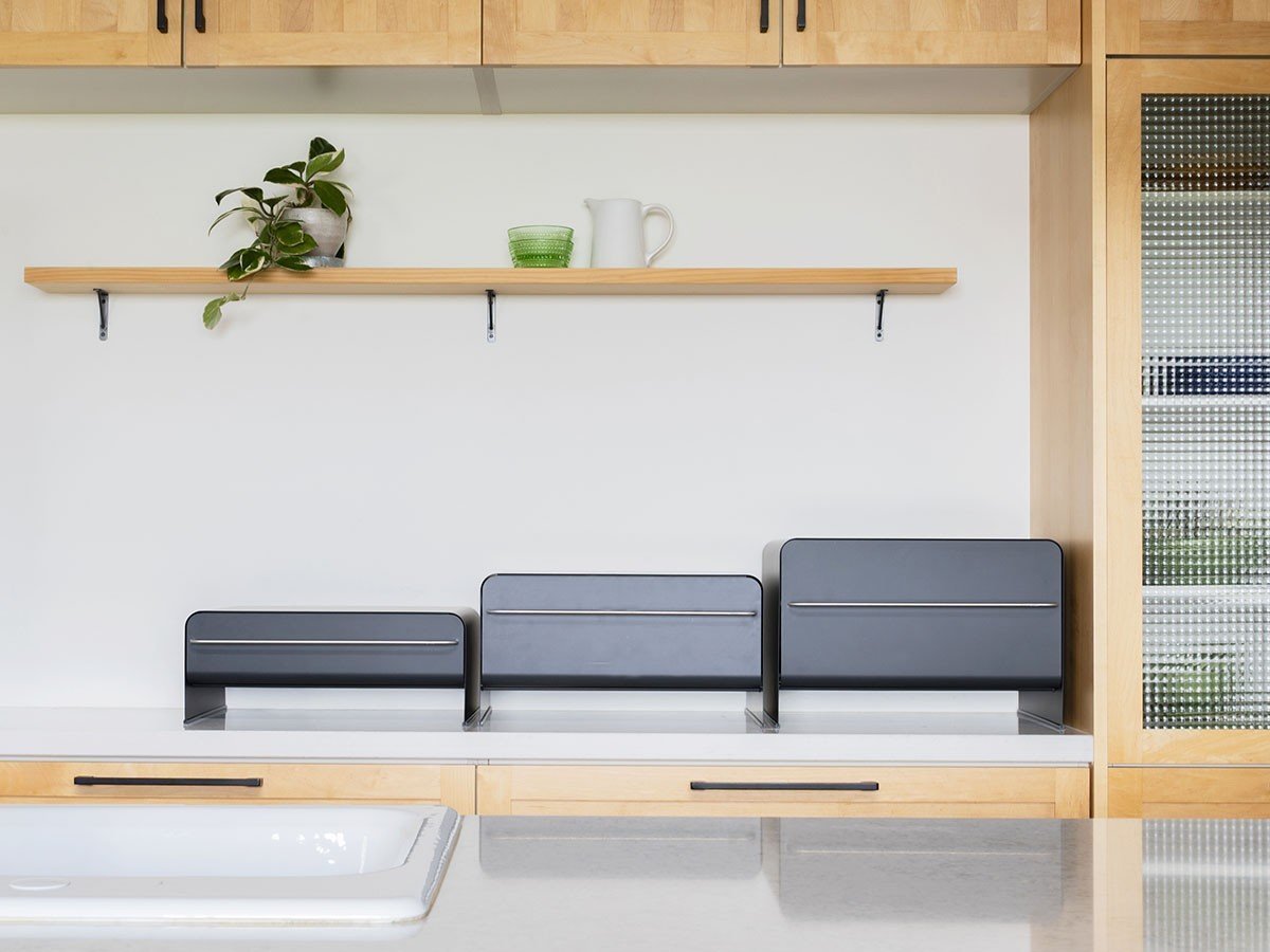 【フライミーアクセソワ/FLYMEe accessoire / GOODS】のBread drawer low / ブレッドドロワー ロー #122155 インテリア・キッズ・メンズ・レディースファッション・服の通販 founy(ファニー) 　送料無料　Free Shipping　クッション　Cushion, Throw Pillow　ステーショナリー　Stationery, Office Supplies　デスク　Desk, Work Desk　マグネット　Magnet, Magnetic Closure　ラップ　Wrap, Wrap Design　ホーム・キャンプ・アウトドア・お取り寄せ　Home Living / Home & Lifestyle / Camping Gear / Outdoor Camping　キッチン・ダイニング　Kitchen & Dining Essentials. Stylish & Functional Tableware　キッチン収納　Kitchen Storage　左から、ブレッドドロワー ロー(本商品)、ブレッドドロワー、ブレッドドロワー ハイ|ID: prp329100004849330 ipo3291000000035476154