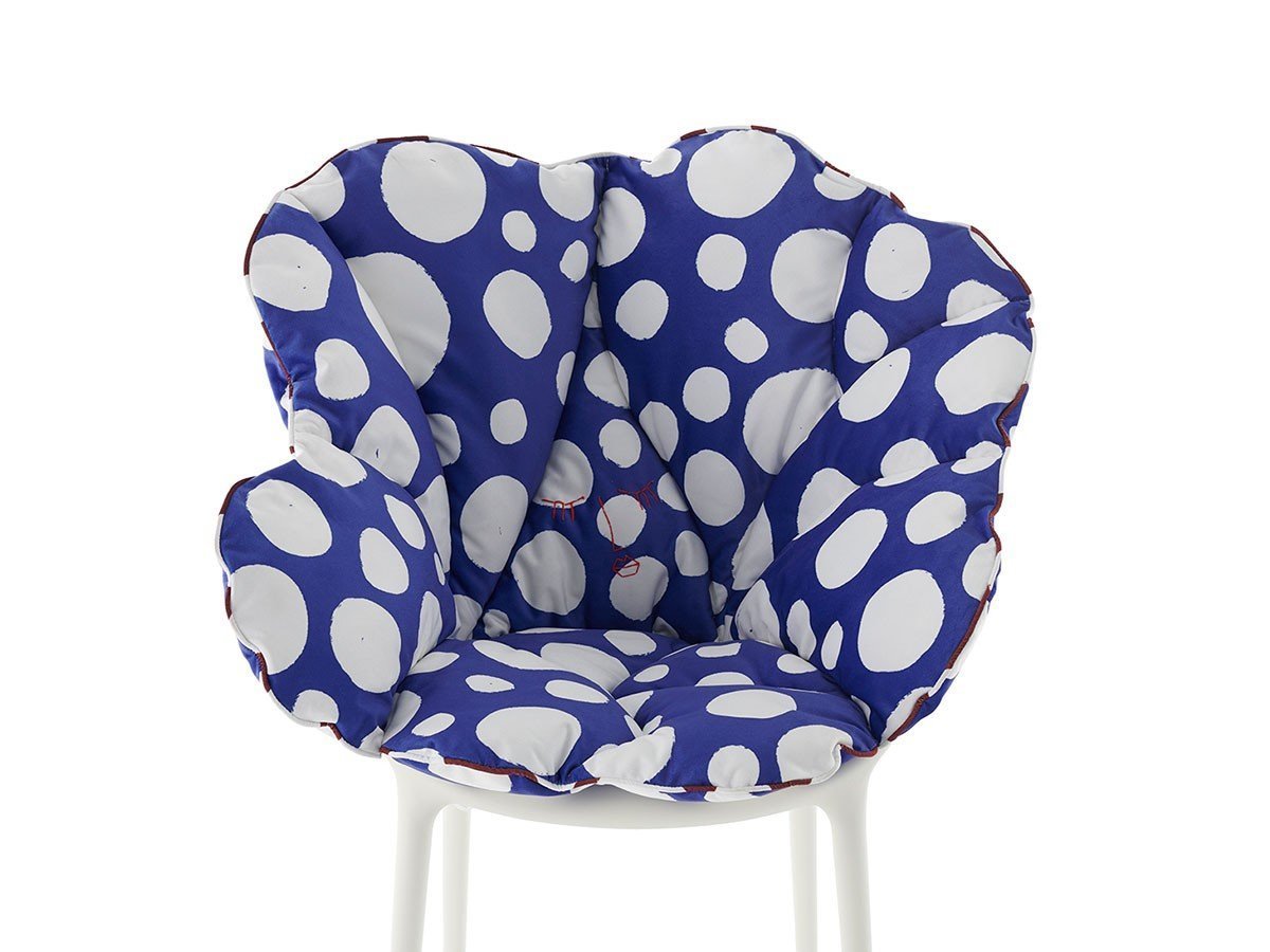 【カルテル/Kartell / GOODS】のAlice s Flowers Cushion / アリスズフラワーズクッション インテリア・キッズ・メンズ・レディースファッション・服の通販 founy(ファニー) アクセサリー Fashion Accessories クッション Cushion, Throw Pillow ストライプ Stripe, Striped Pattern ドット Polka Dot, Dot Pattern パイピング Piping, Trim Design フォルム Silhouette, Form 送料無料 Free Shipping ホーム・キャンプ・アウトドア・お取り寄せ Home Living / Home & Lifestyle / Camping Gear / Outdoor Camping 家具・インテリア Home Furniture & Interior. Stylish & Functional Living Spaces その他 インテリア雑貨、家具 Home Decor & Furniture Extras ブルーポルカドット|ID: prp329100004849341 ipo3291000000035476261