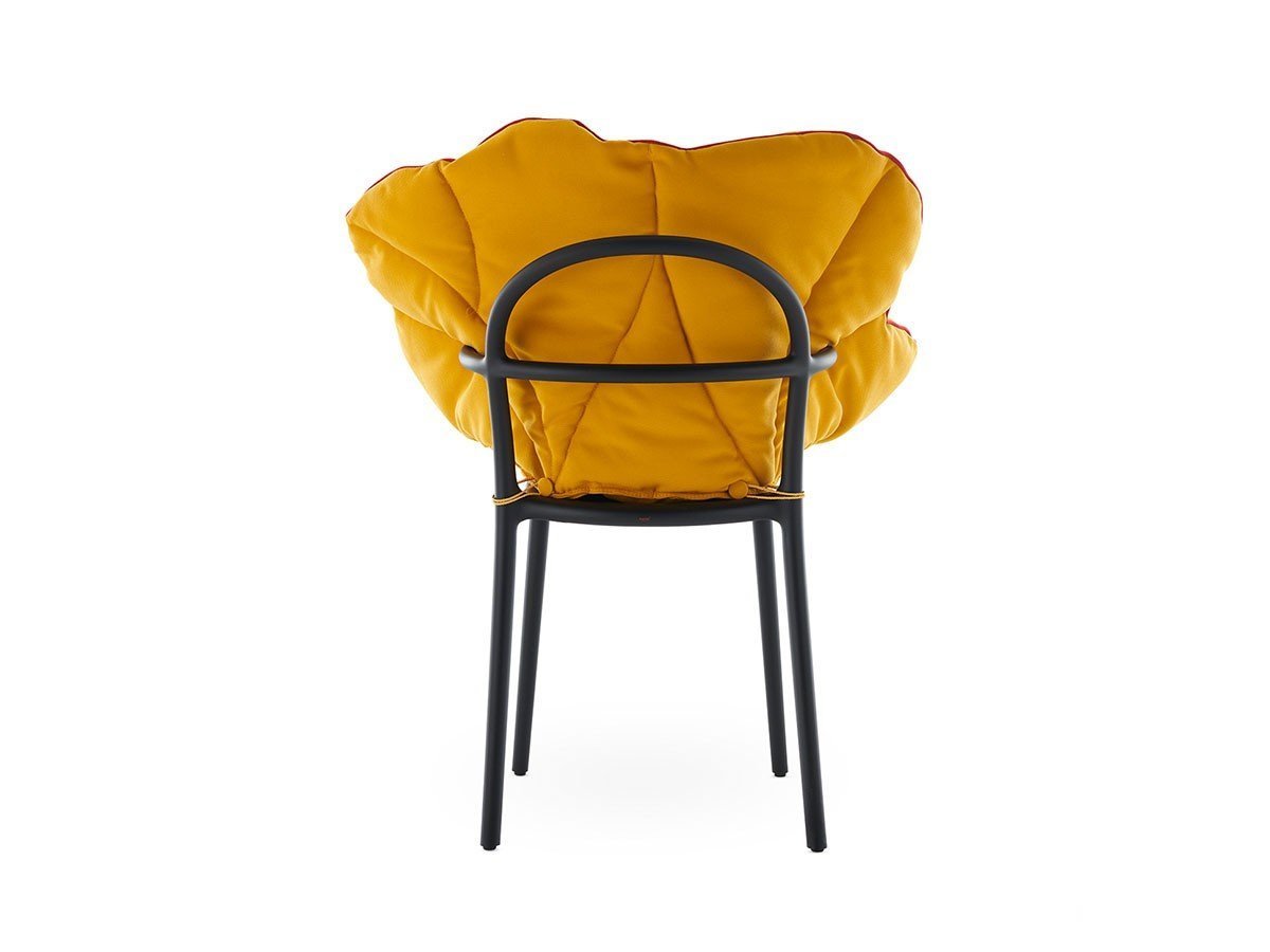 【カルテル/Kartell / GOODS】のAlice s Flowers Cushion / アリスズフラワーズクッション インテリア・キッズ・メンズ・レディースファッション・服の通販 founy(ファニー) アクセサリー Fashion Accessories クッション Cushion, Throw Pillow ストライプ Stripe, Striped Pattern ドット Polka Dot, Dot Pattern パイピング Piping, Trim Design フォルム Silhouette, Form 送料無料 Free Shipping ホーム・キャンプ・アウトドア・お取り寄せ Home Living / Home & Lifestyle / Camping Gear / Outdoor Camping 家具・インテリア Home Furniture & Interior. Stylish & Functional Living Spaces その他 インテリア雑貨、家具 Home Decor & Furniture Extras 組合せ例:ジェネリックC(ブラック)+ 本商品(イエロー)|ID: prp329100004849341 ipo3291000000035476278