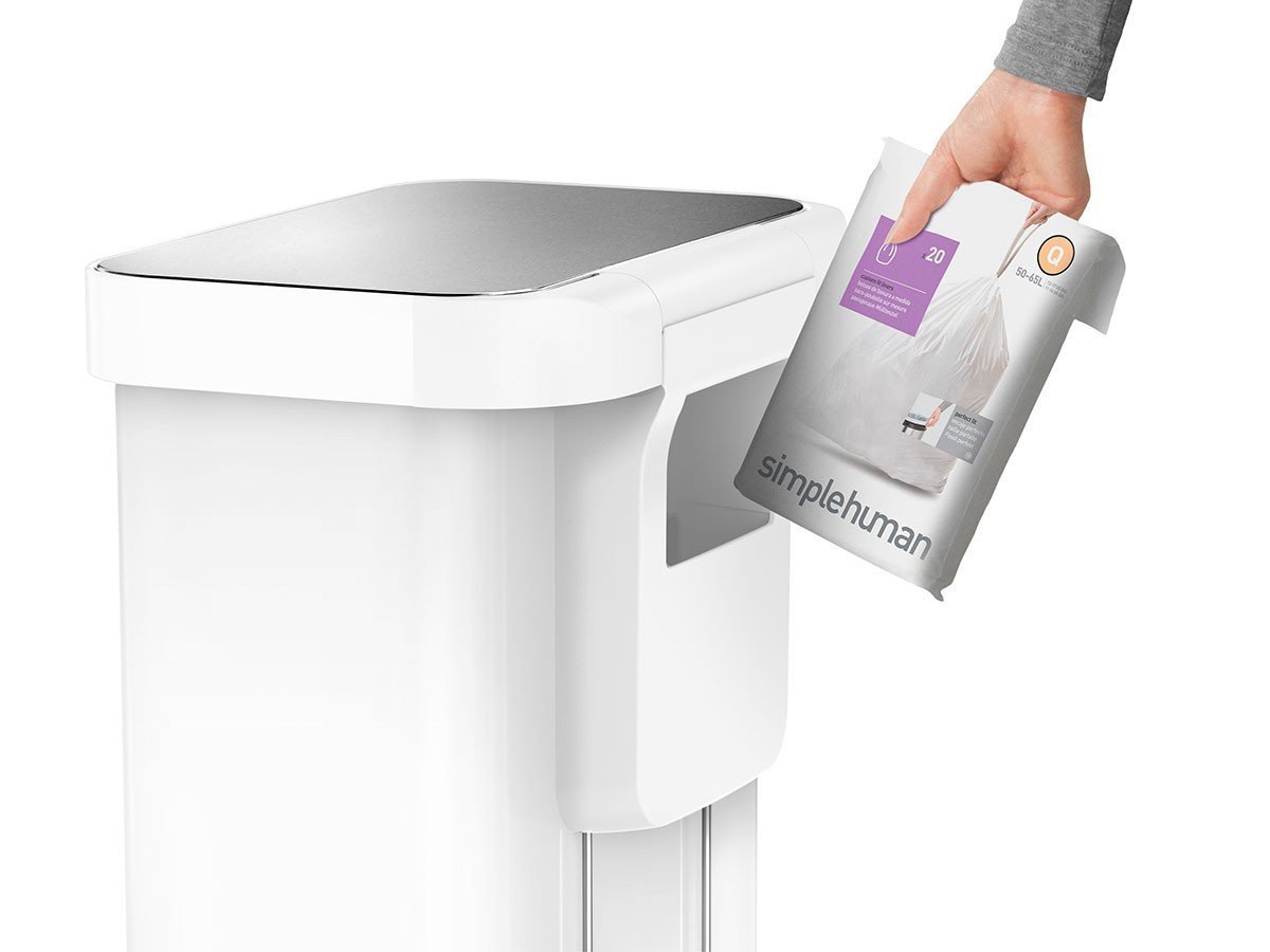 【シンプルヒューマン/SIMPLEHUMAN / GOODS】のRectangular Step Can / レクタンギュラー ステップカン 55L インテリア・キッズ・メンズ・レディースファッション・服の通販 founy(ファニー) インナー Innerwear ボックス Boxy, Box Shape 送料無料 Free Shipping ホーム・キャンプ・アウトドア・お取り寄せ Home Living / Home & Lifestyle / Camping Gear / Outdoor Camping 家具・インテリア Home Furniture & Interior. Stylish & Functional Living Spaces その他 インテリア雑貨、家具 Home Decor & Furniture Extras 専用のゴミ袋パックをすっきり収納できるライナーポケット付き。内側からゴミ袋を1枚ずつ取り出せます。&|ID: prp329100004849373 ipo3291000000035477102